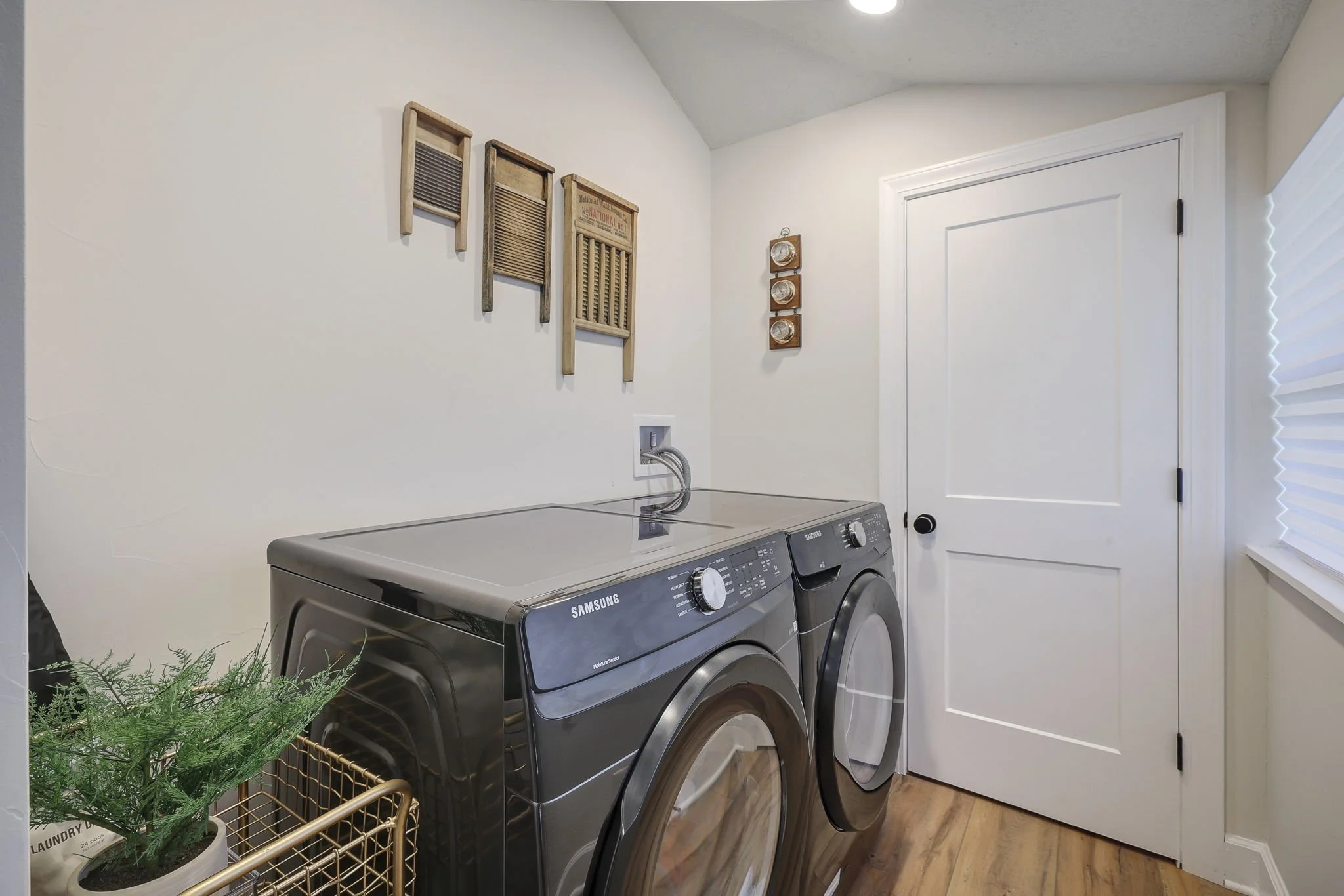 Copy of 50-web-or-mls-50_111 Lincoln St.jpg