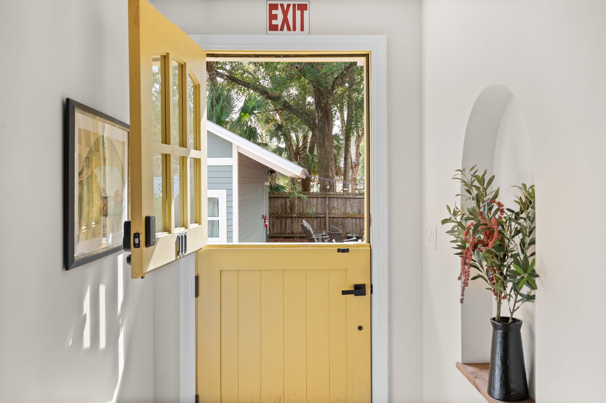 60-web-or-mls-111 Lincoln St-60.jpg