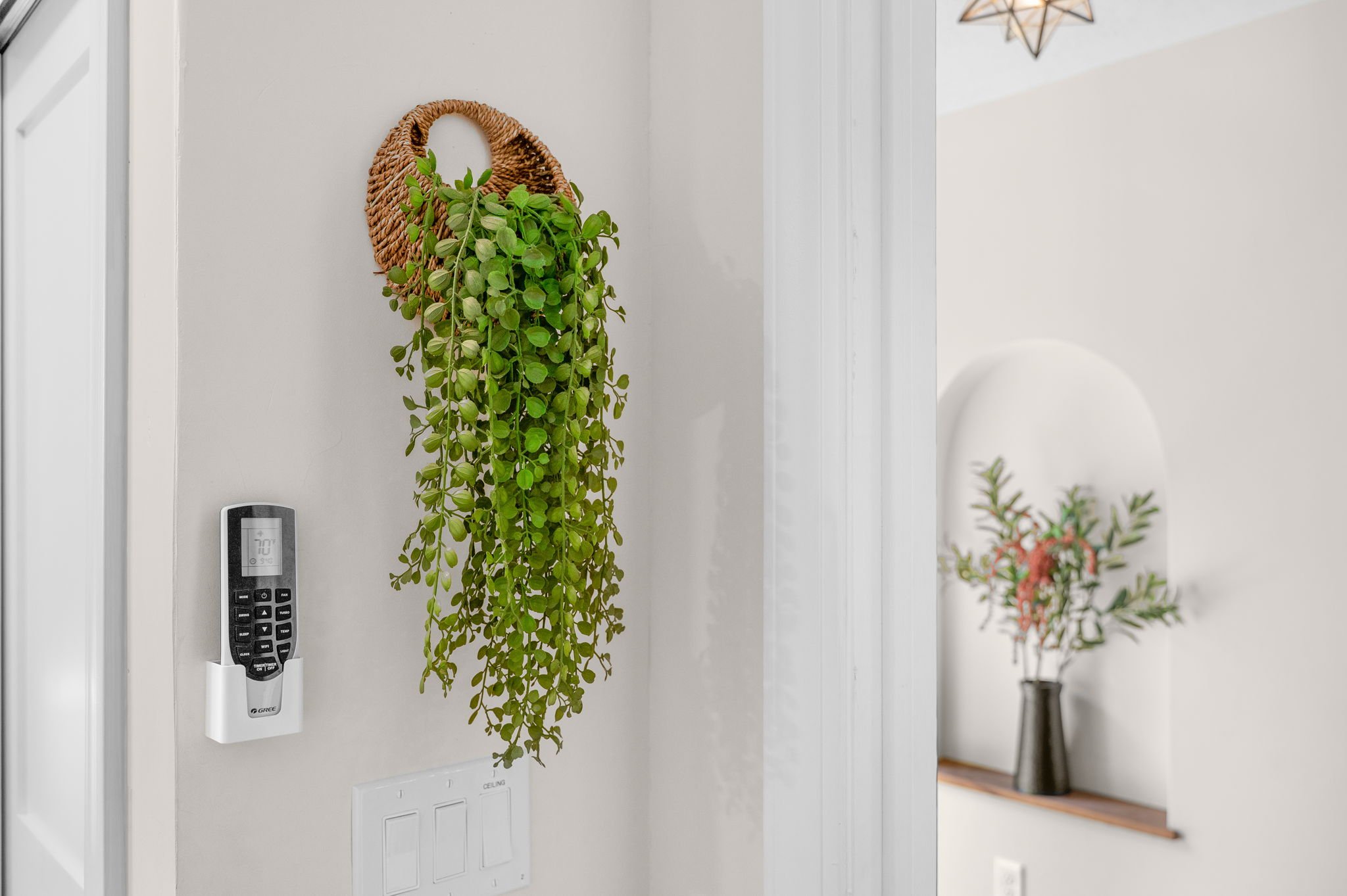 67-web-or-mls-111 Lincoln St-67.jpg