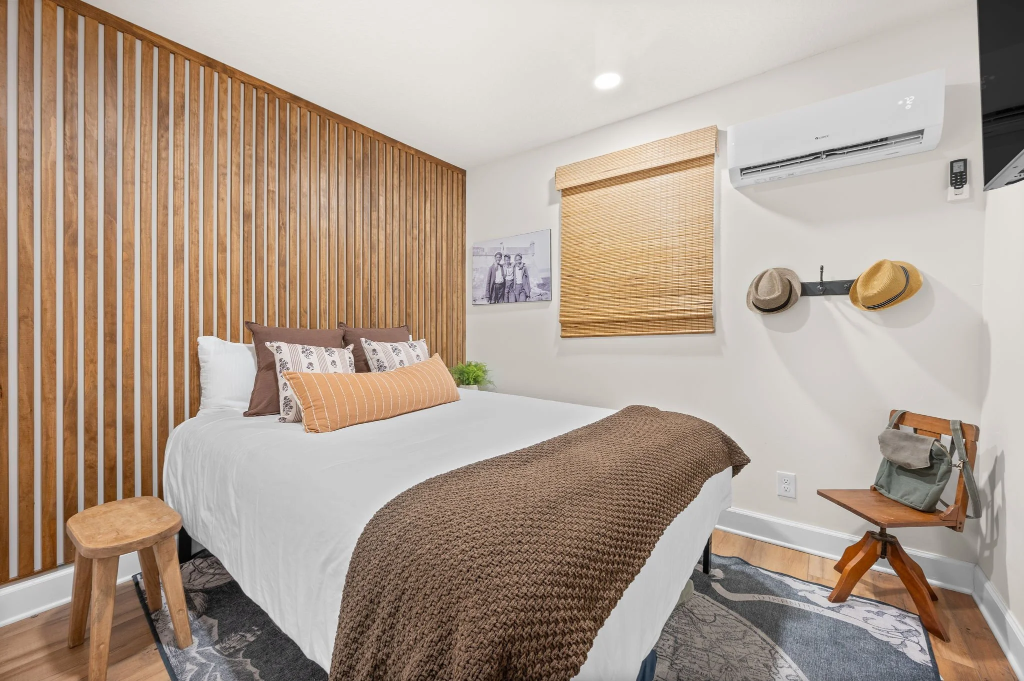 74-web-or-mls-111 Lincoln St-74.jpg