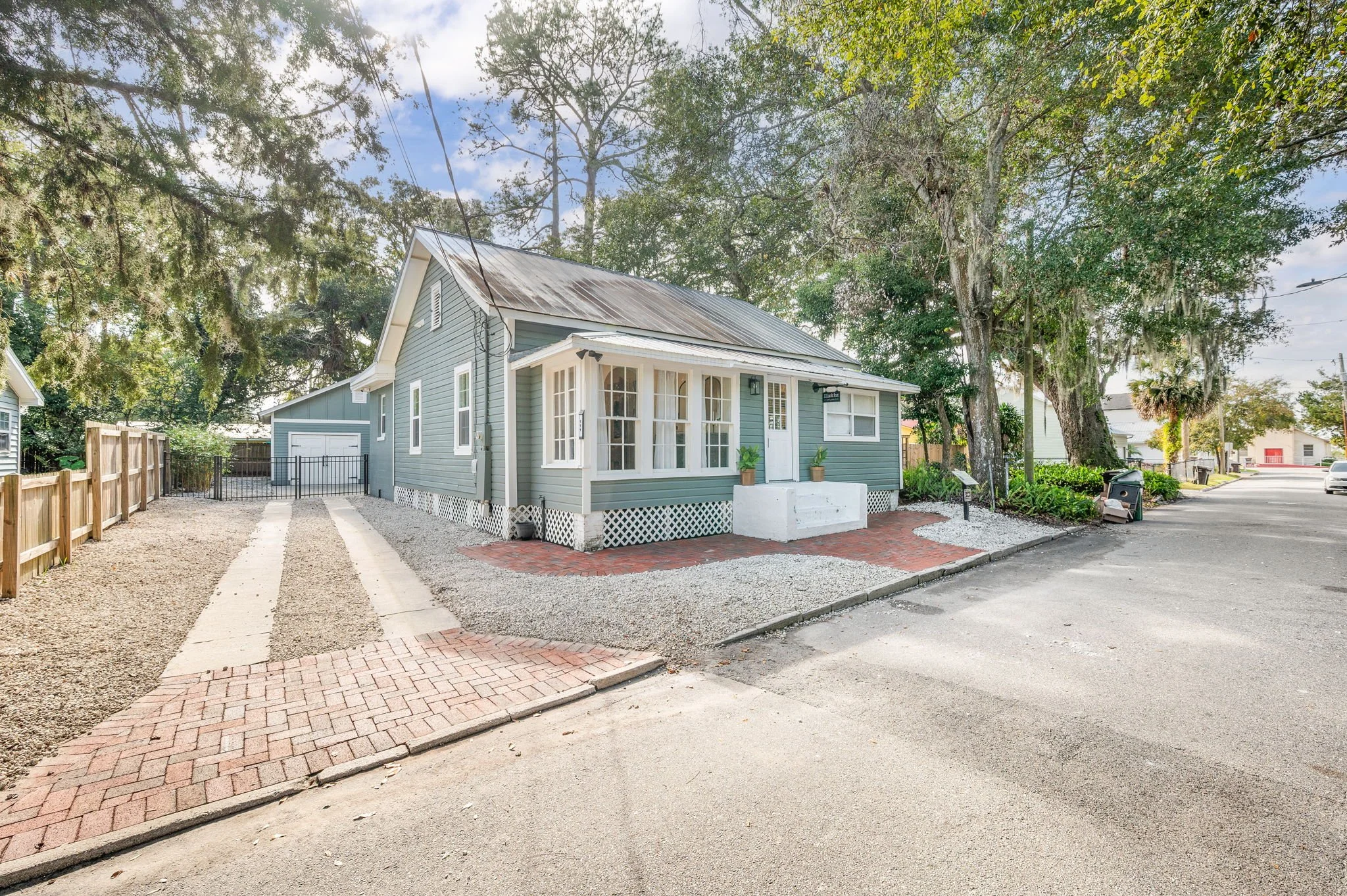 2-web-or-mls-111 Lincoln St-2.jpg