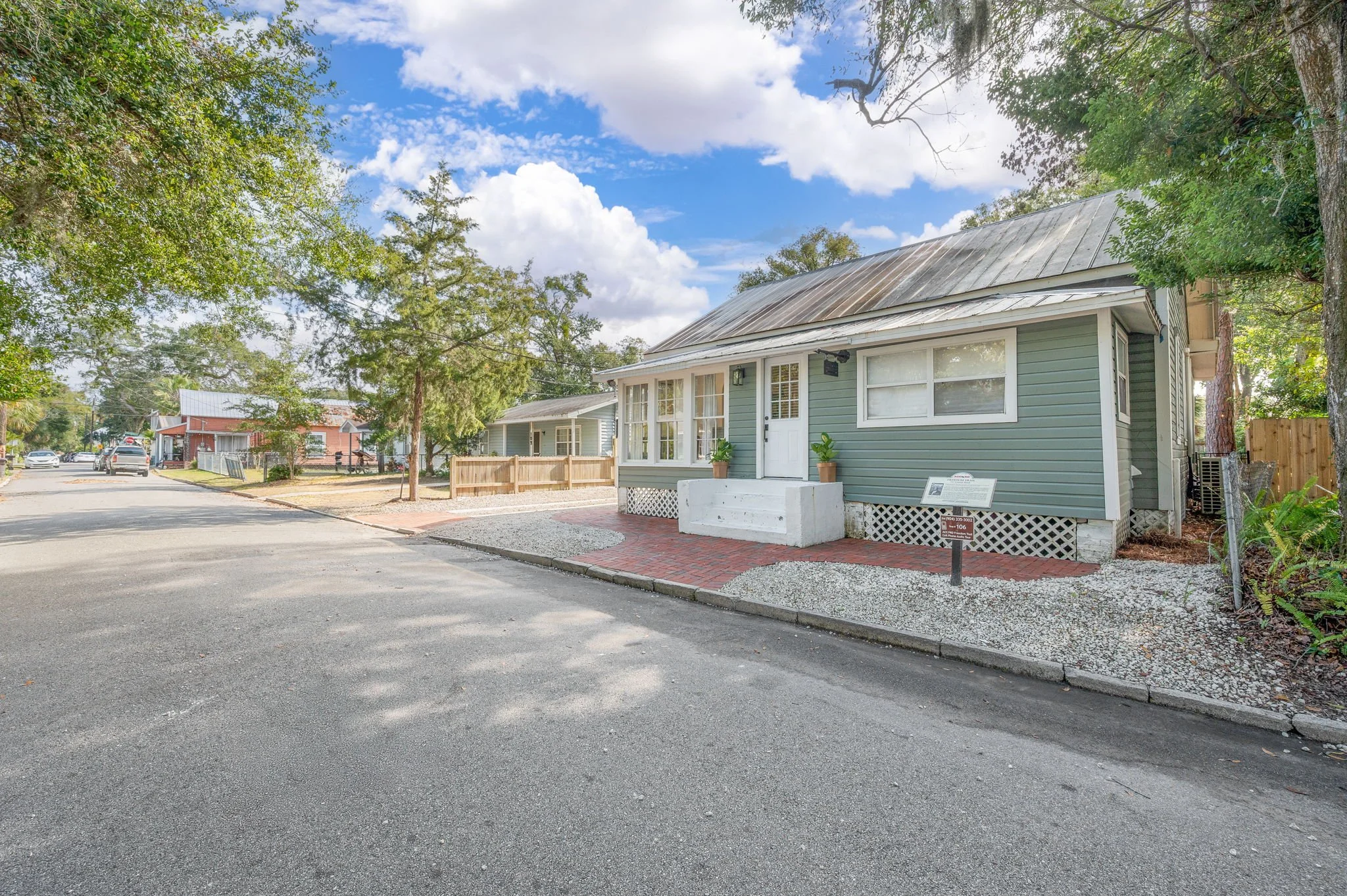 3-web-or-mls-111 Lincoln St-3.jpg