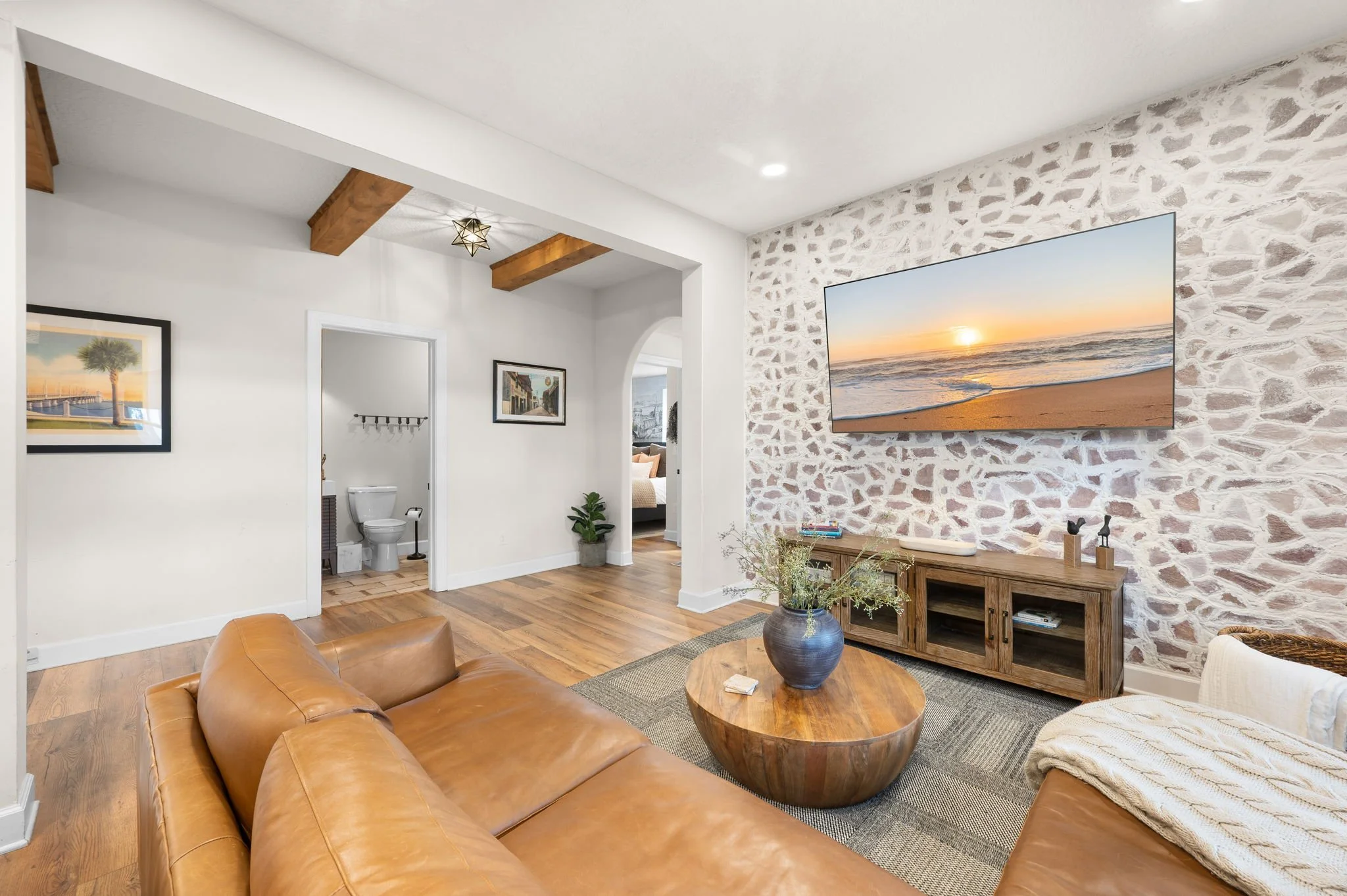 20-web-or-mls-111 Lincoln St-20.jpg