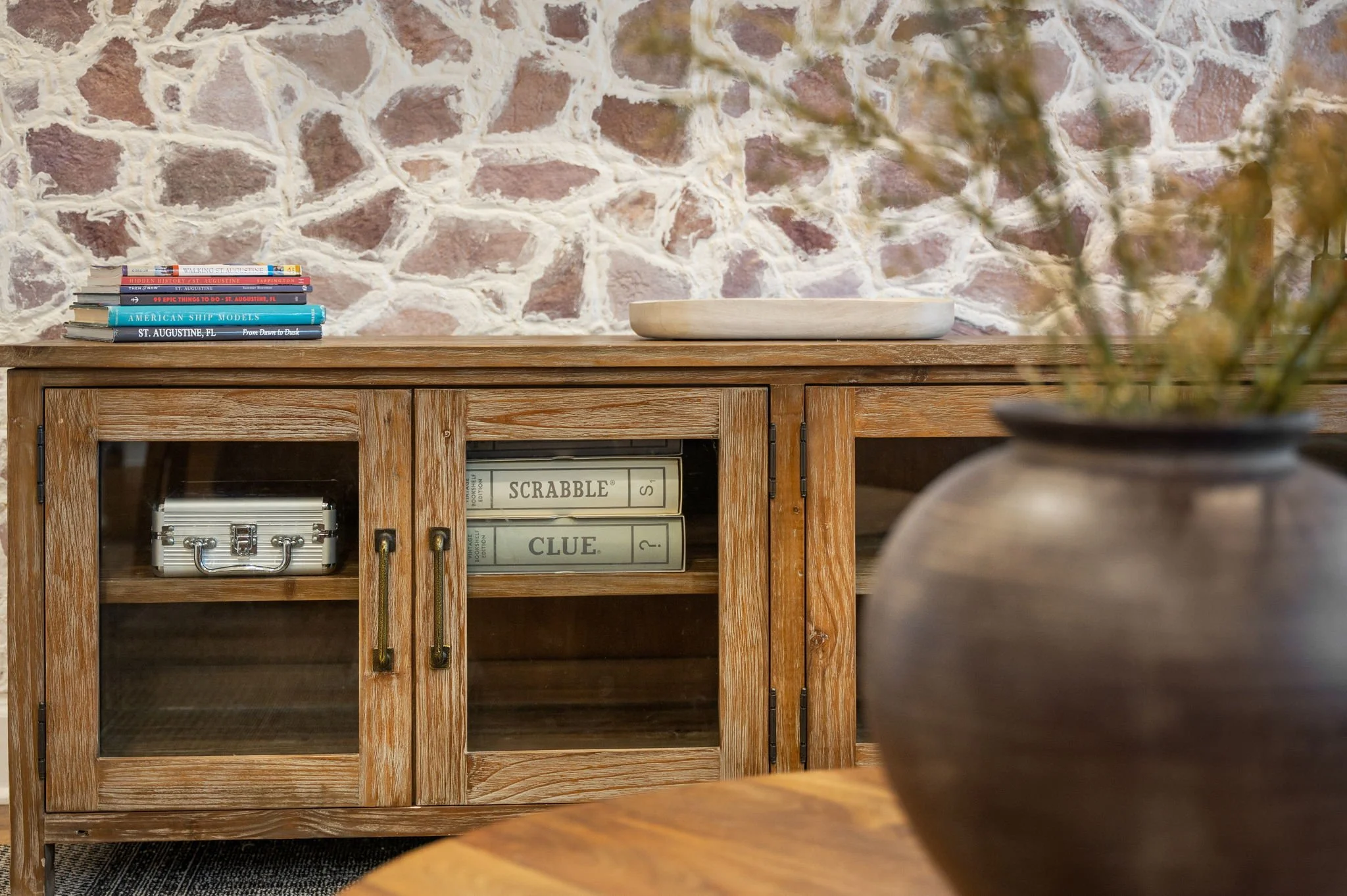 21-web-or-mls-111 Lincoln St-21.jpg