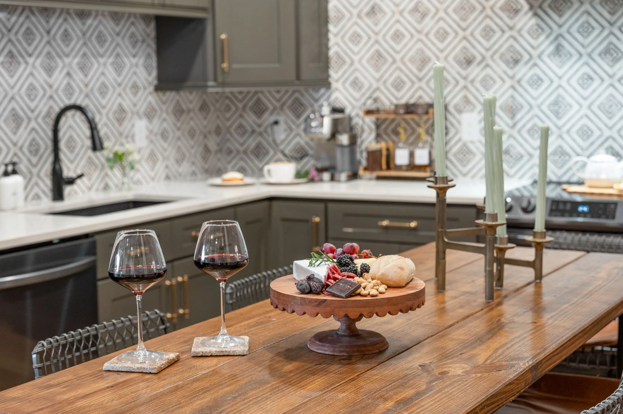 35-web-or-mls-111 Lincoln St-35.jpg