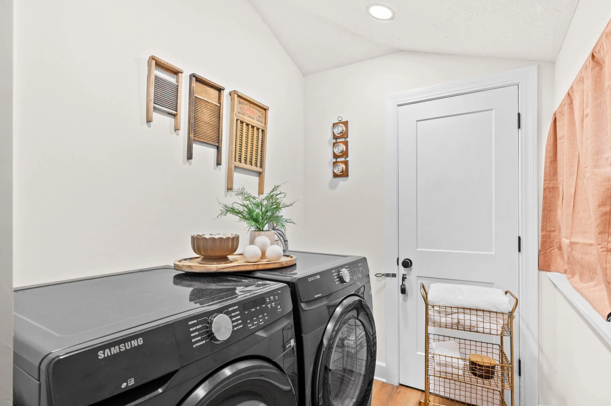 39-web-or-mls-111 Lincoln St-39.jpg