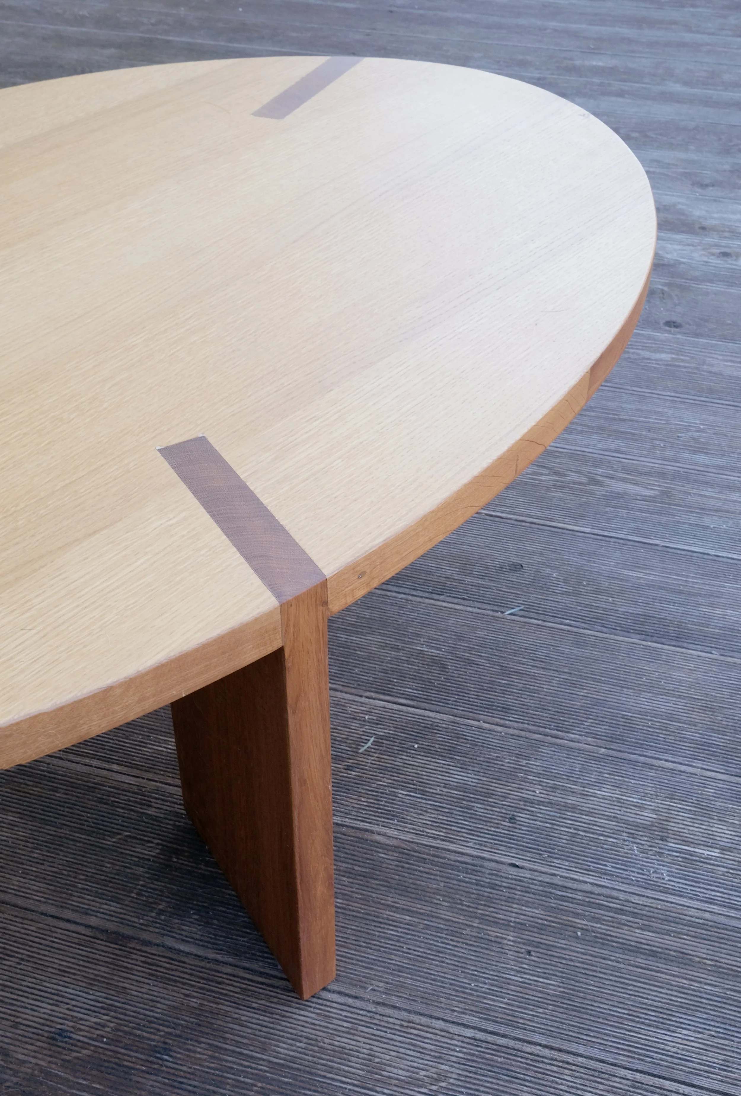 furniture detail of a oak-wooden table