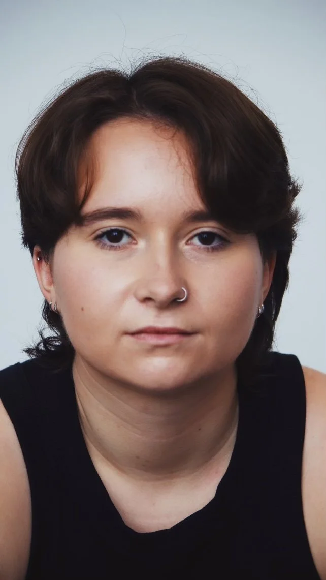 Hailey Irwin (Adam, Jacques de Boys, Corin, Charles)