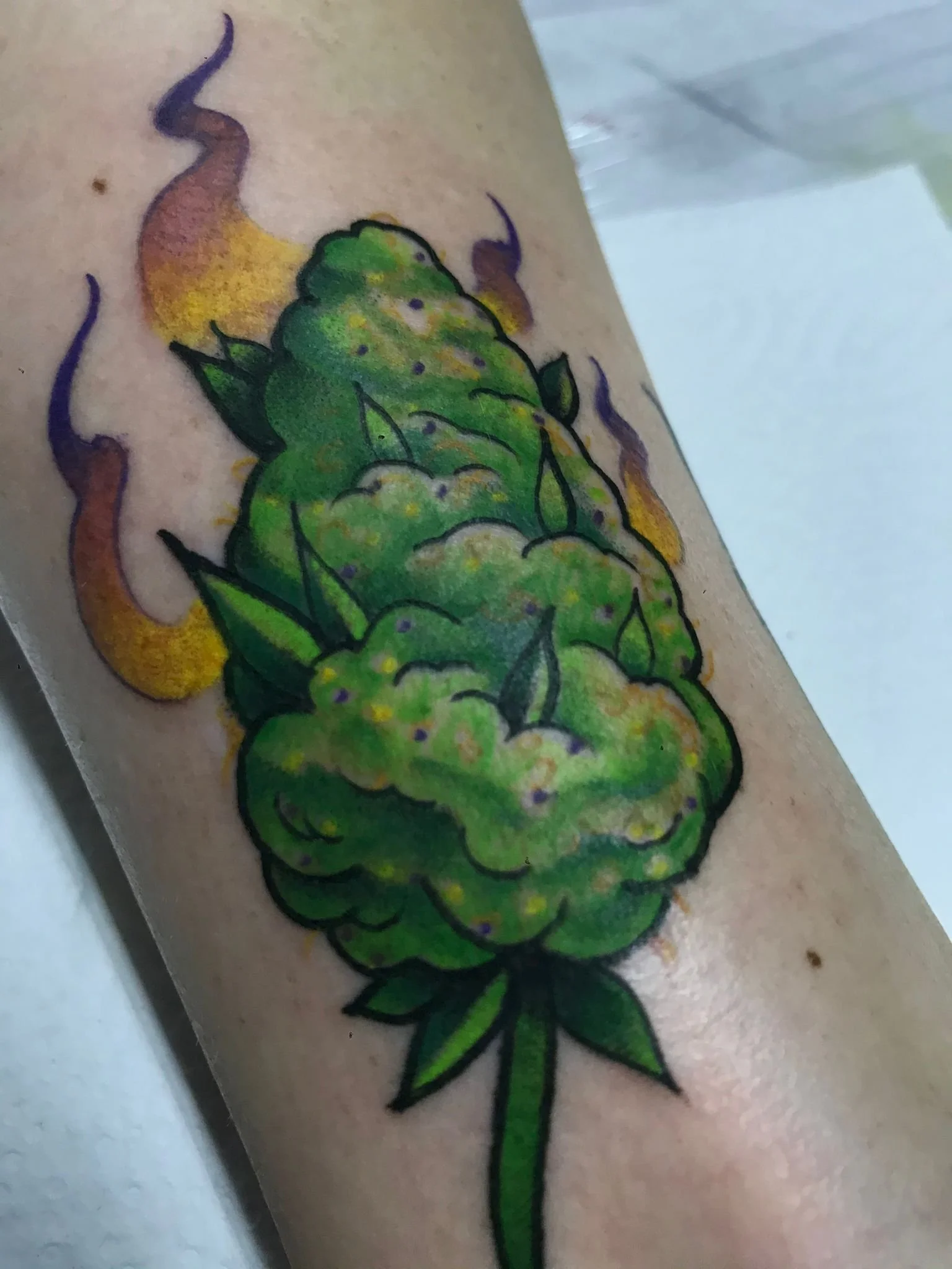 Traditional Cannabis Leg Color Tattoo Berlin Done By LonoTattoo