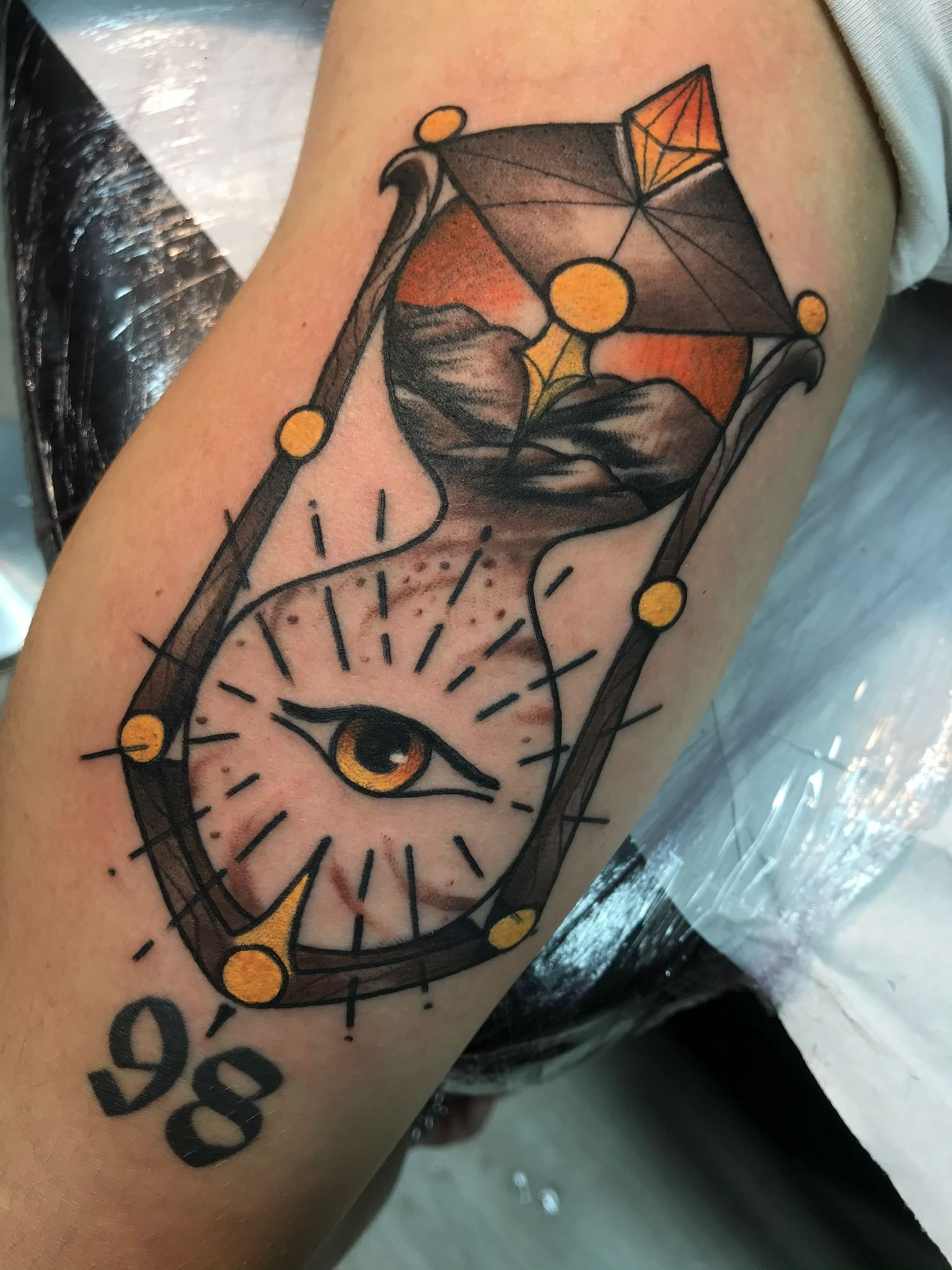 Traditional Hourglass Arm Color Tattoo Berlin Done By LonoTattoo