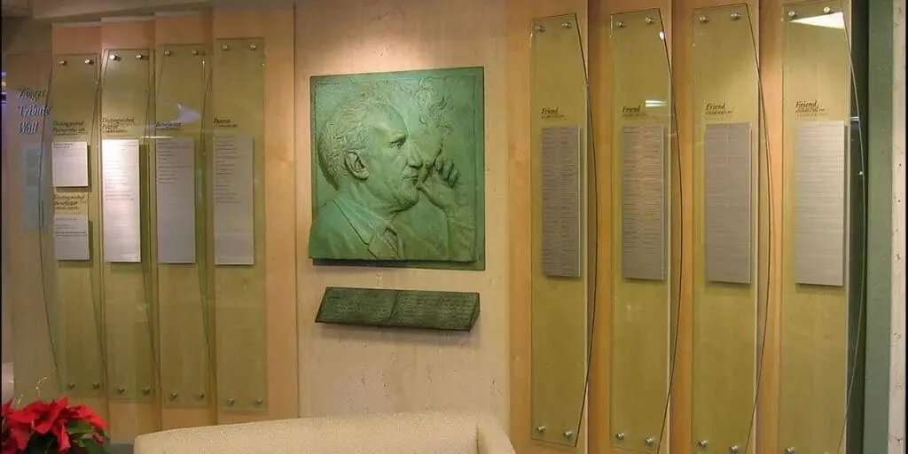 St. Mary Mercy Hospital Donor &amp; Employee Recognition Wall