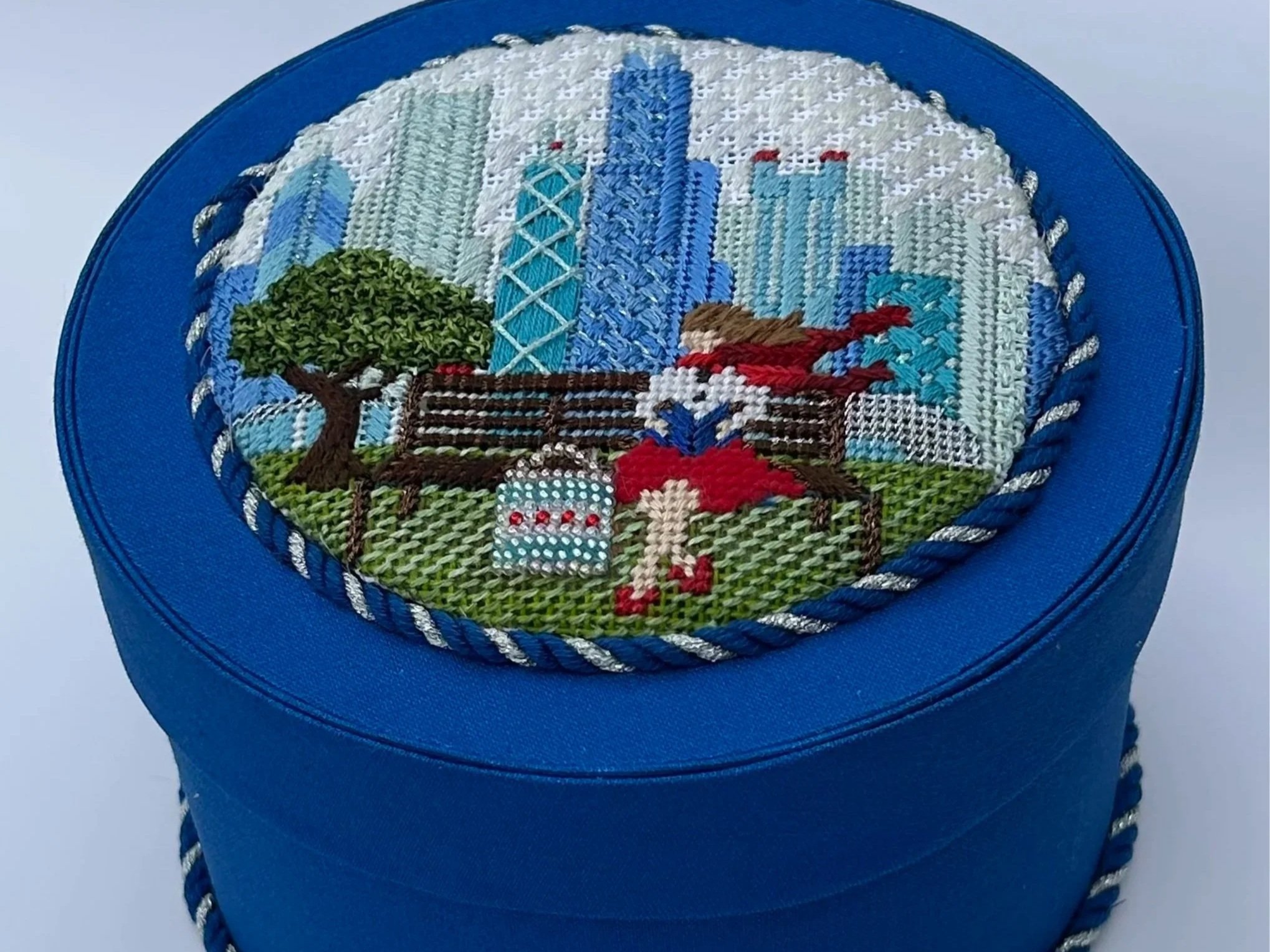 5 inch Round Box with Lift Off Lid