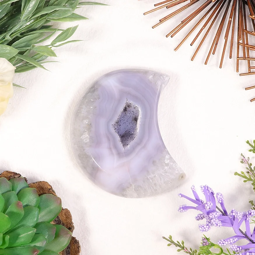 Large Agate Moon with Druze
