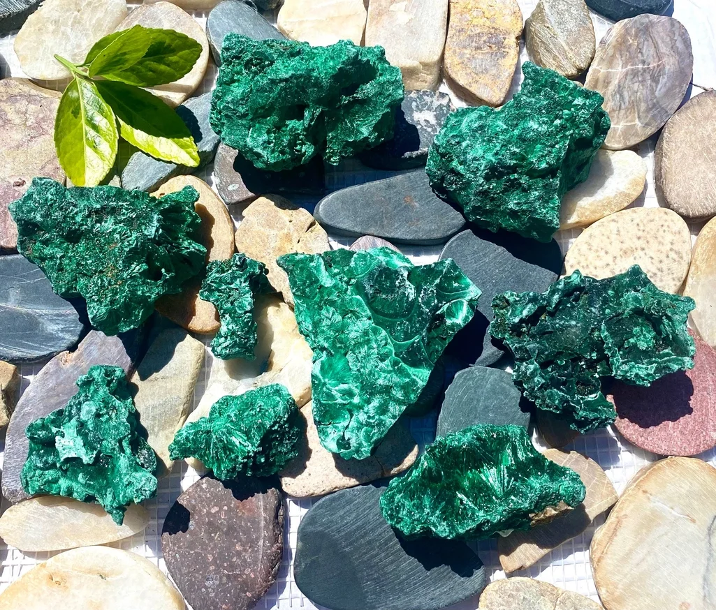 Natural Velvet Fibrous Malachite Raw