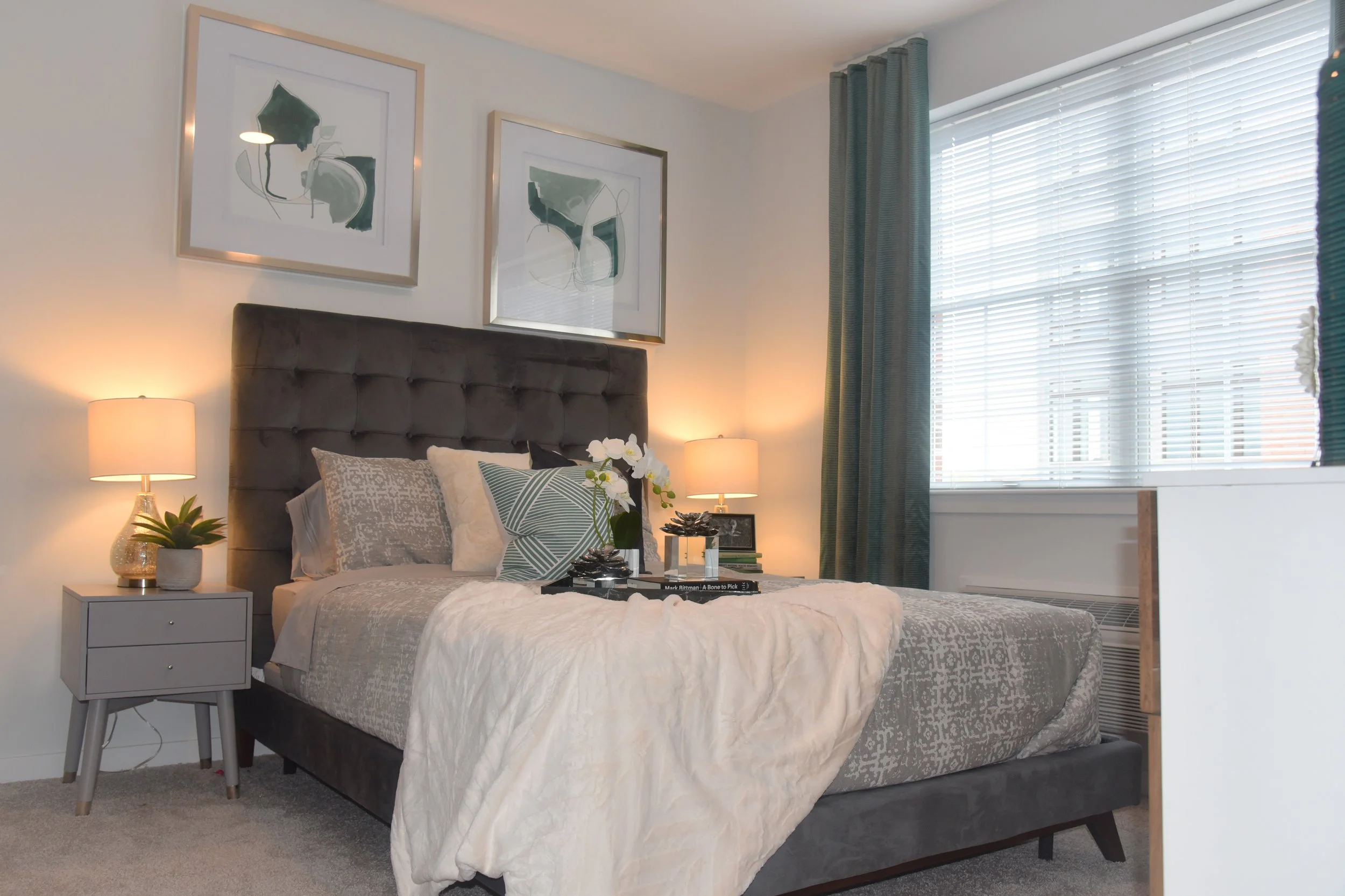 apartment  bedroom edited.jpg