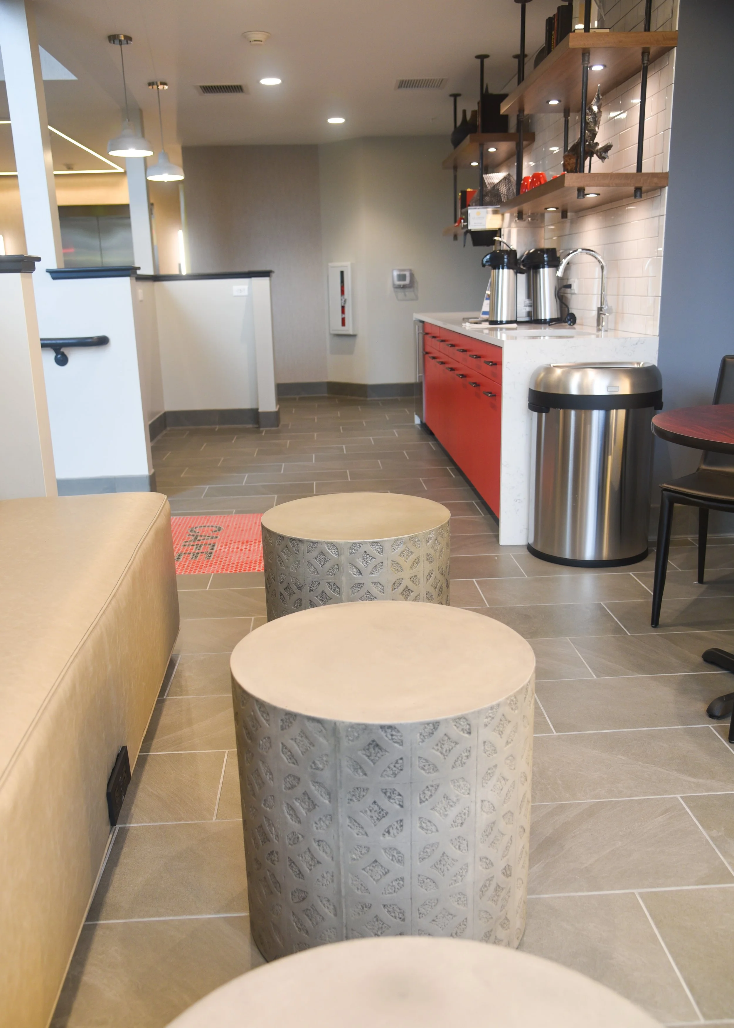 lobby  5 Kitchen.jpg