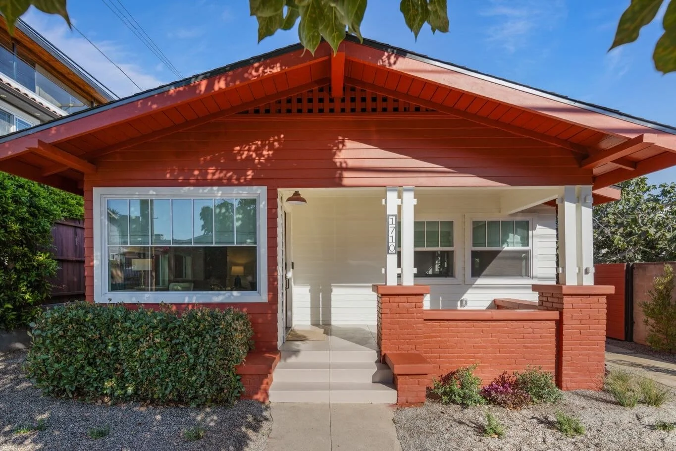 A different approach to exterior colors