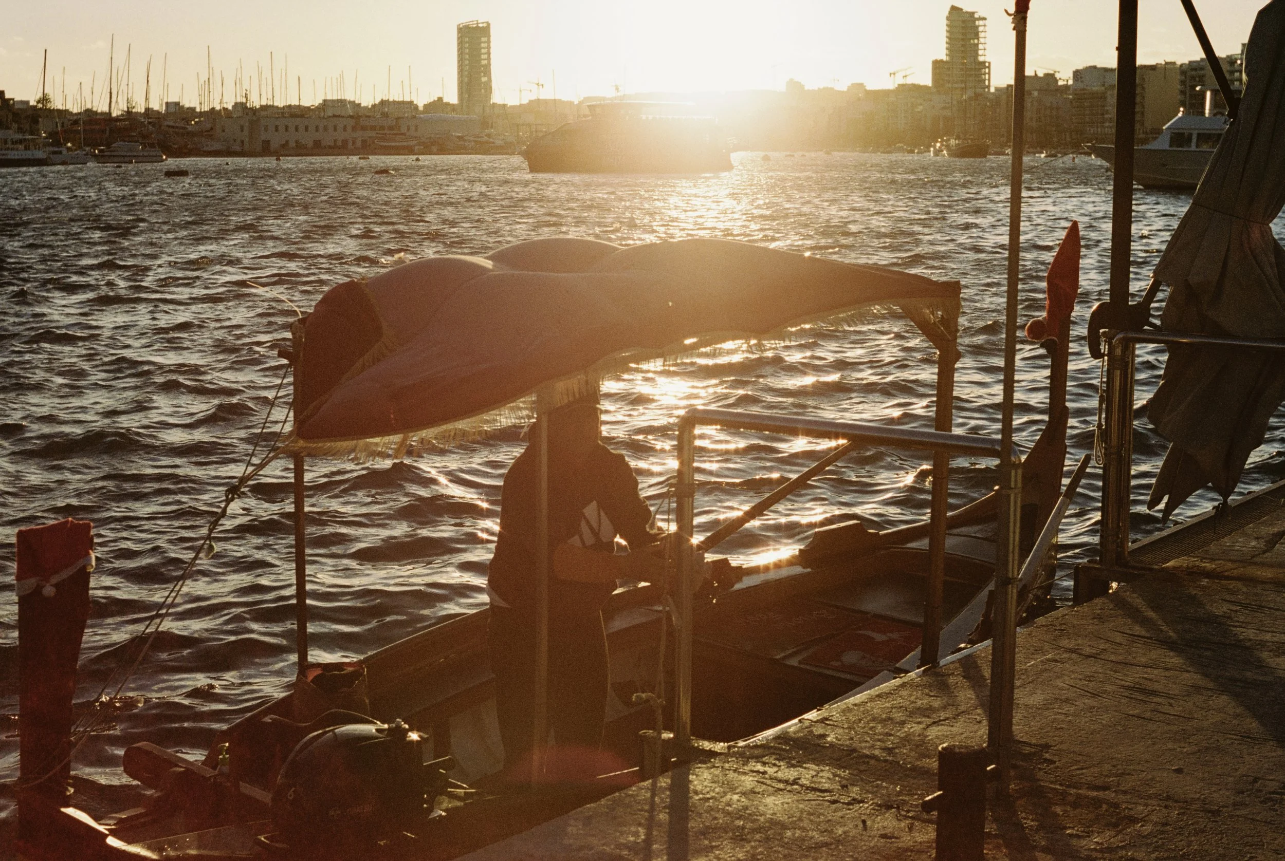 Praktica TL 5B Kodak Portra 400, Valletta