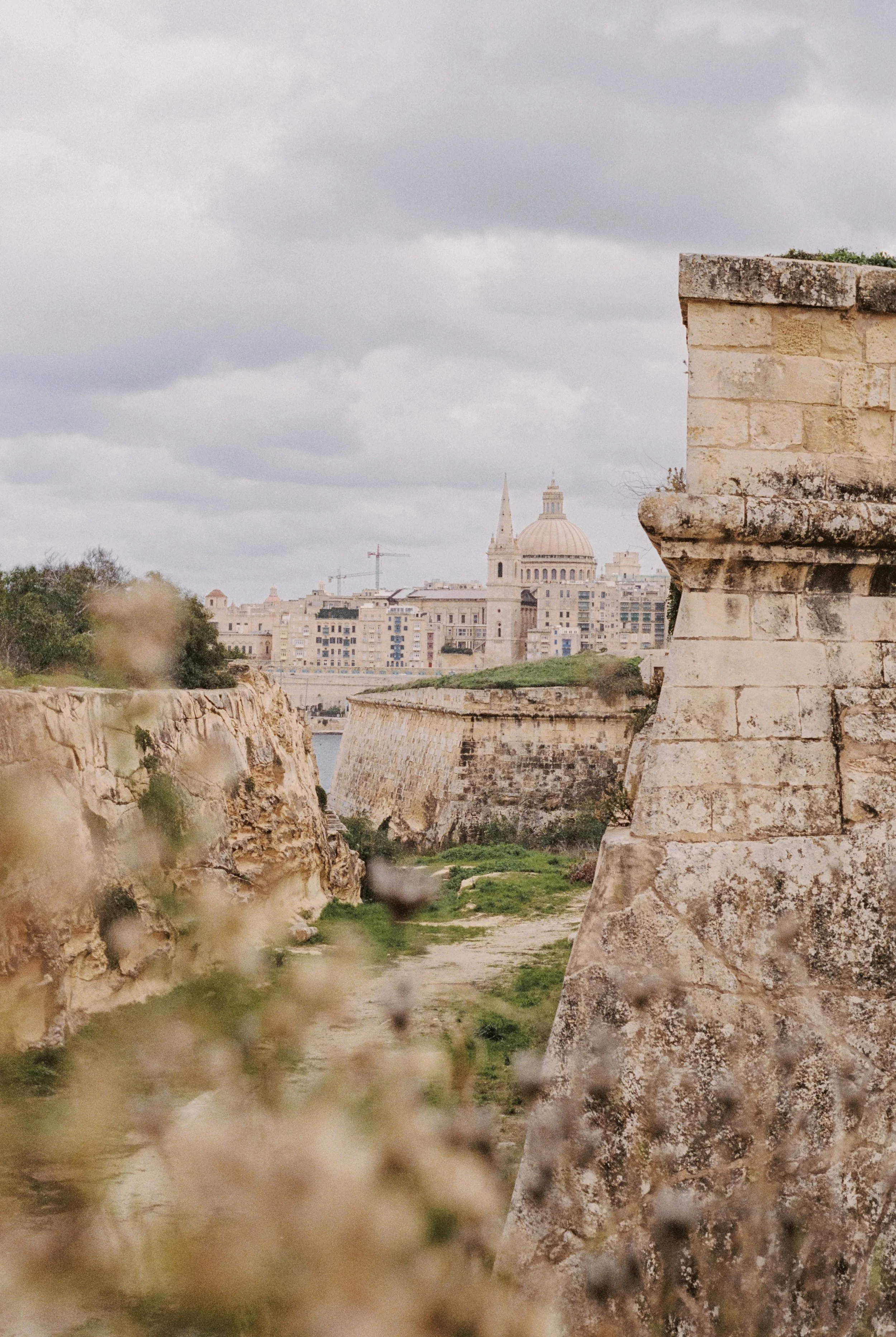 Praktica TL 5B Kodak Portra 400, Valletta