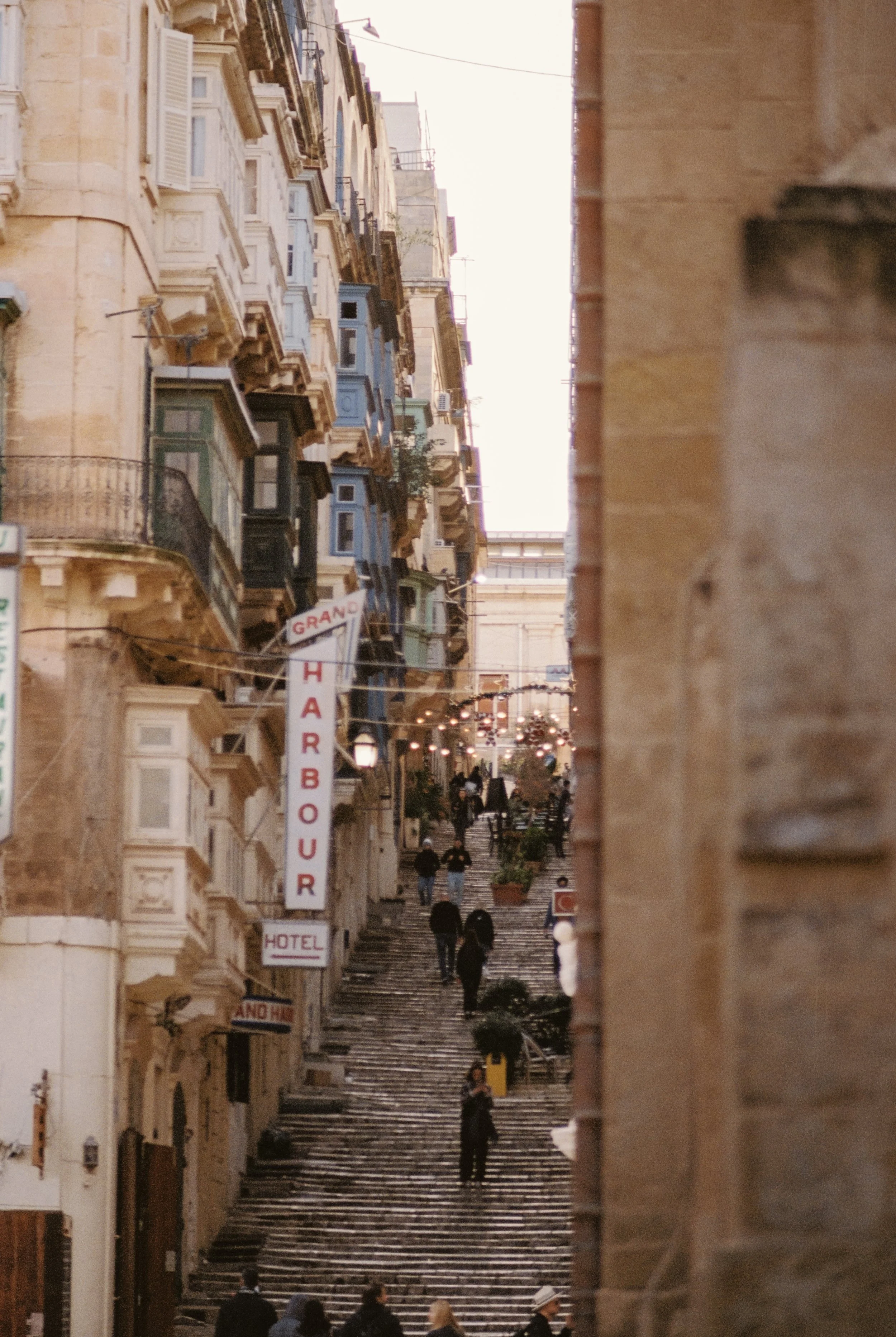 Praktica TL 5B Kodak Portra 400, Valletta