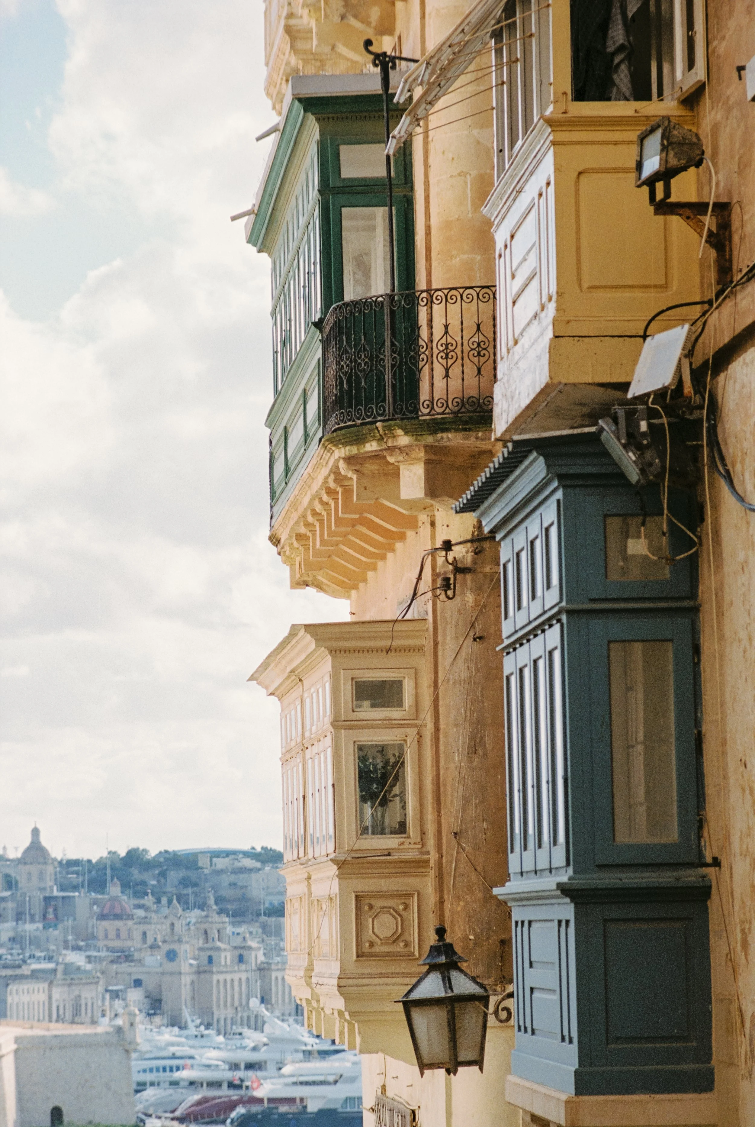 Praktica TL 5B Kodak Portra 400, Valletta