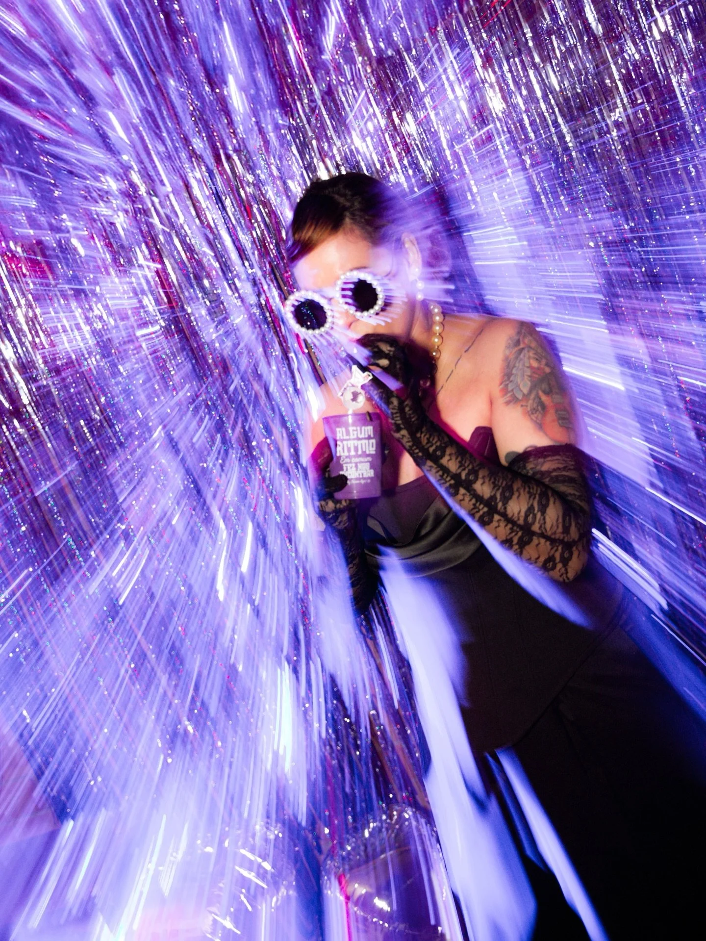 &ldquo;Queria uma coisa meio paparazzi, sendo seguida e tal&hellip;&rdquo;
Esse foi o briefing dos sonhos que a Vicky nos deu pra formatura dela ✨
Nada melhor do que acompanhar a loucura do dia se desenrolando, a galera interagindo e tudo acontecendo