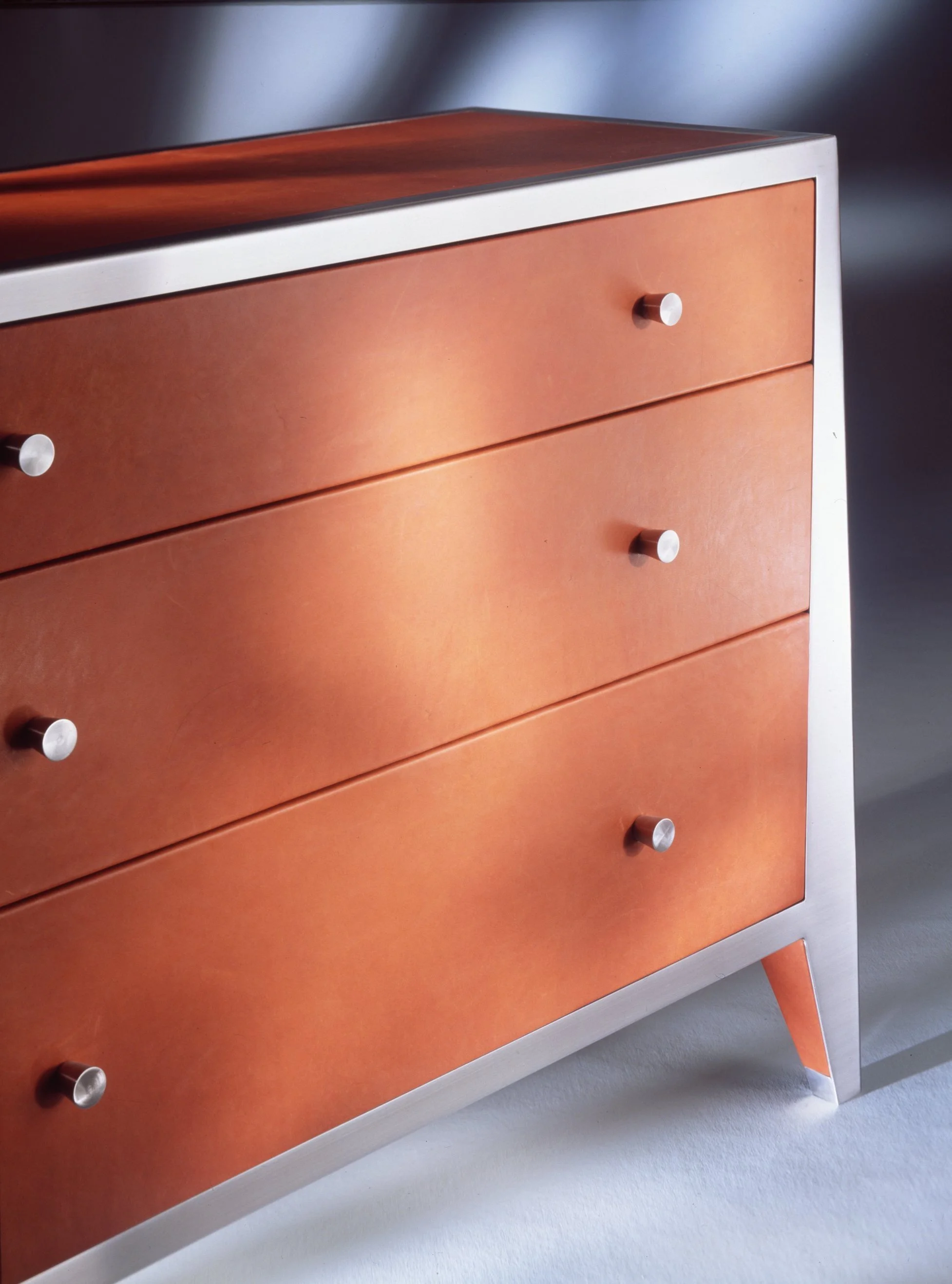13 FN615-2 Chest of Drawers Close Up 20220601_12015789.jpg