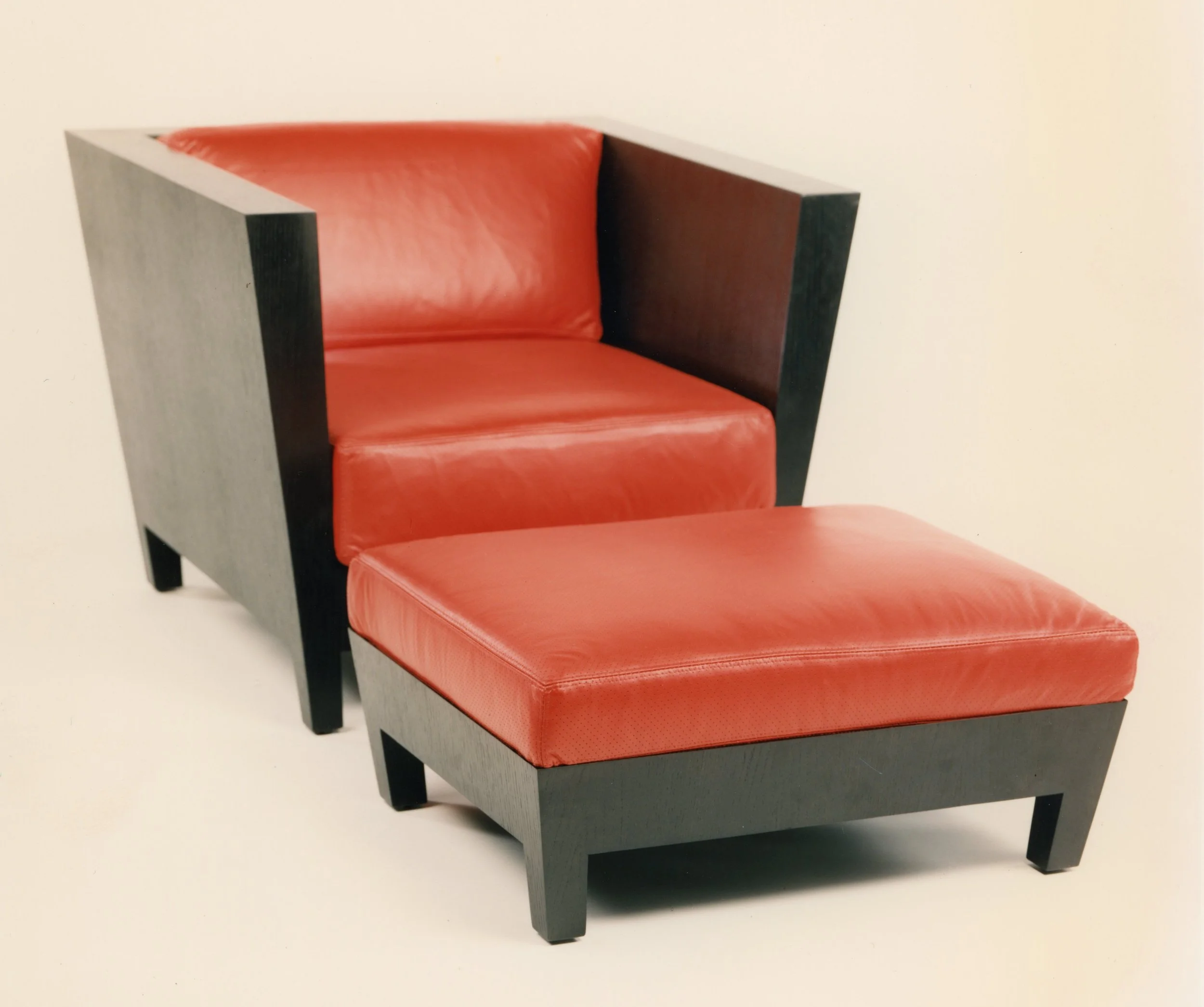 05 MO100-2 Red Leather  20220524_15365366.jpg