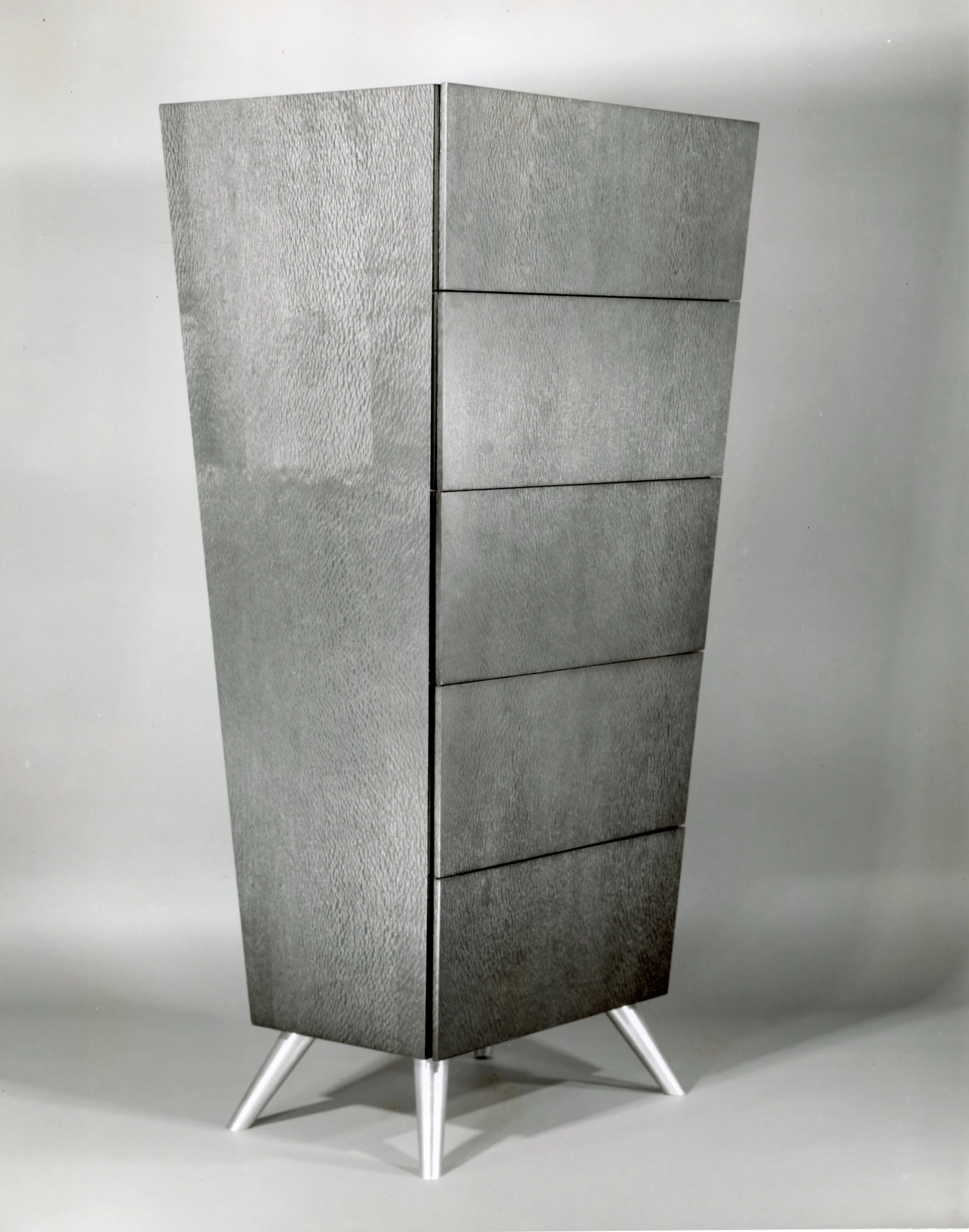 09 MO410-2 Martini Chiffonier 20220612_15413547.jpg