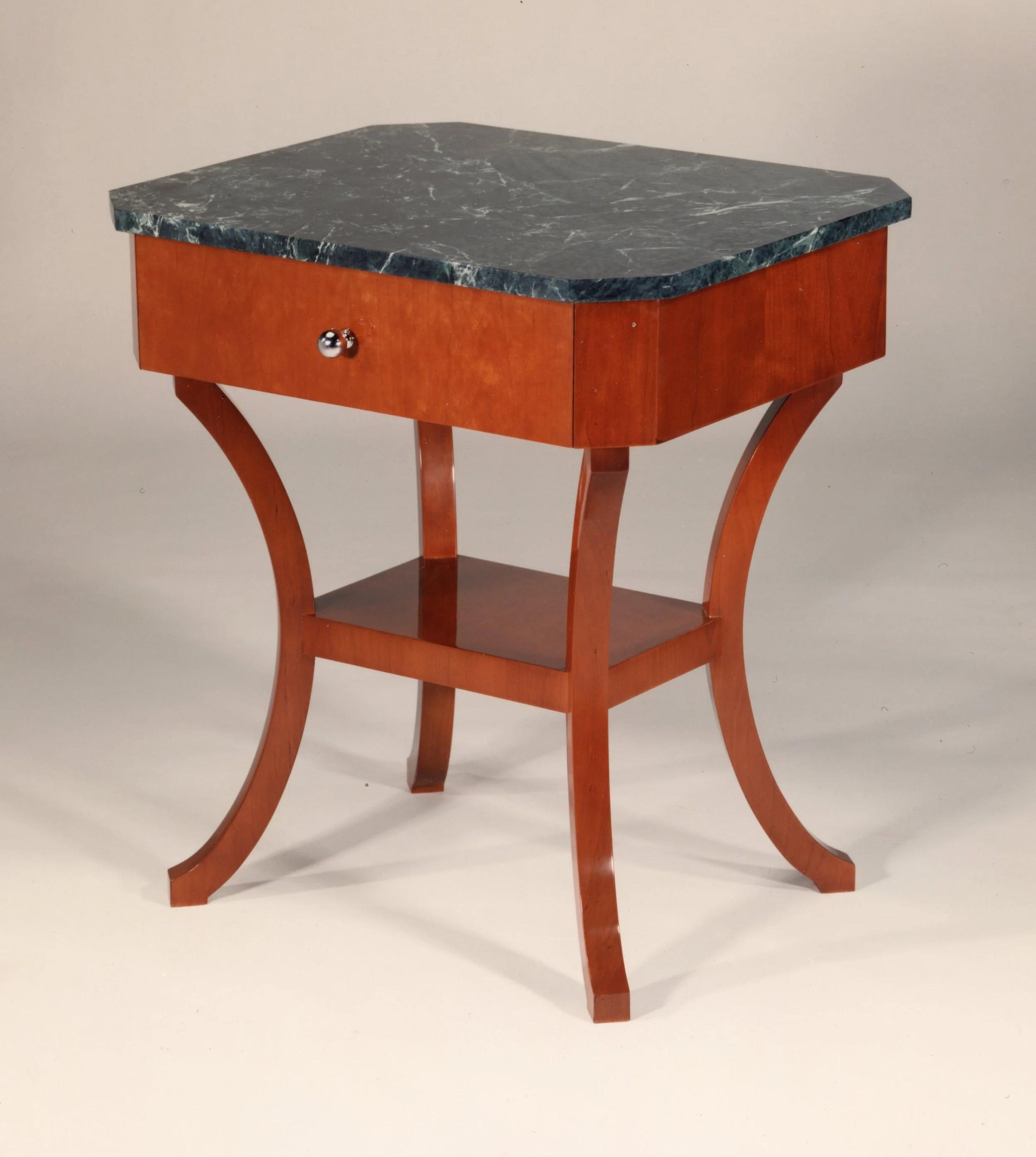 38 MP512 Small Table Marble 20220221_11541544.jpg