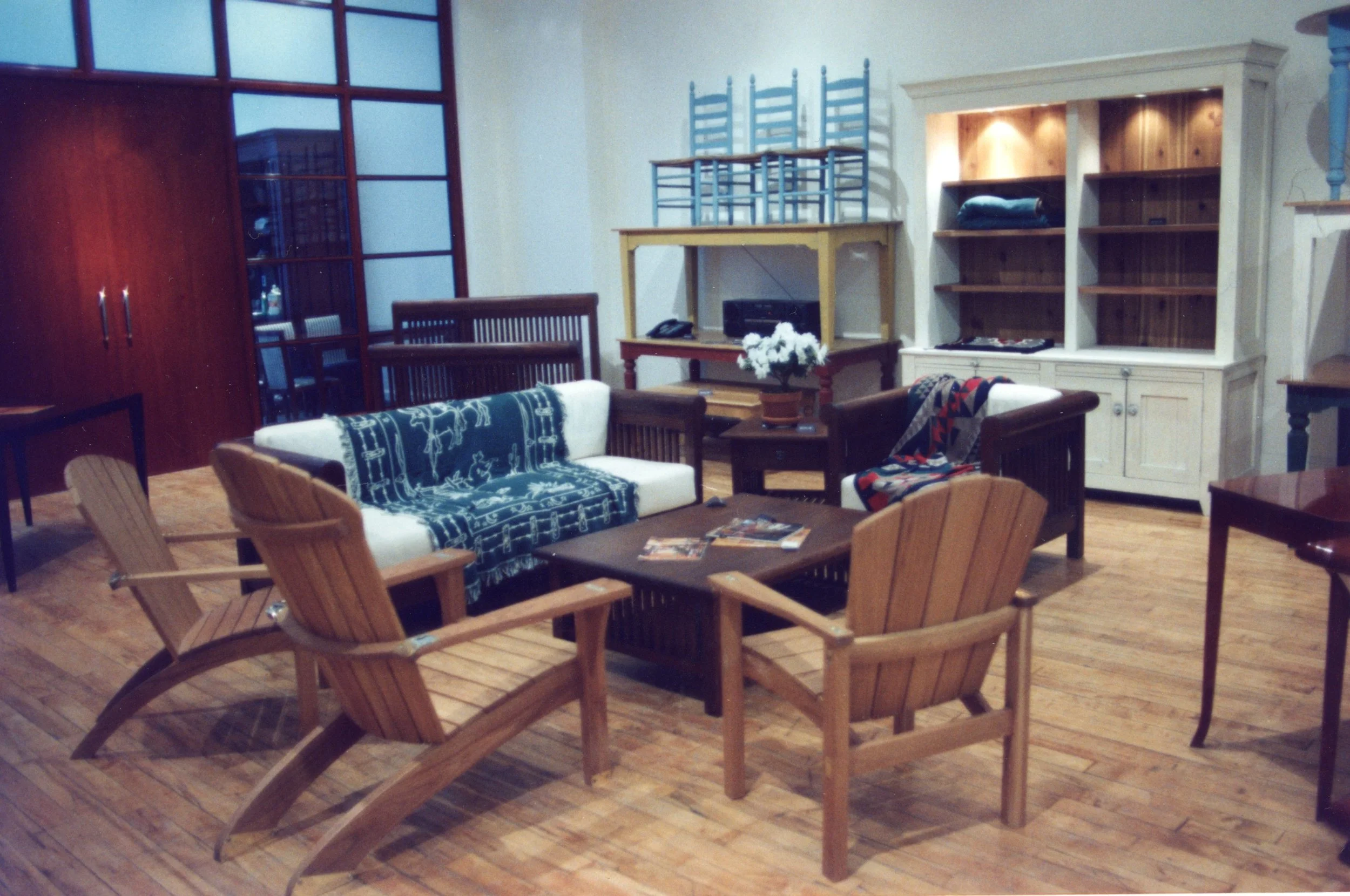 13 Show Room 20220817_10405093.jpg