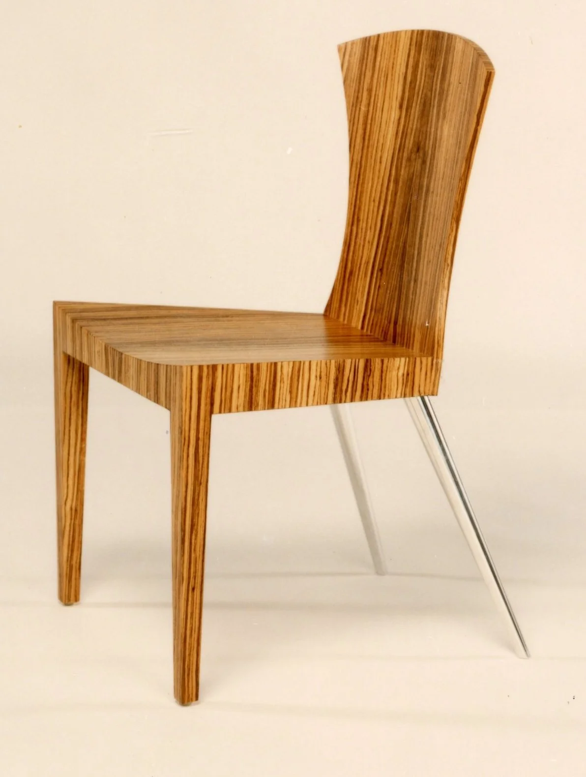 33 MO720-1 Side Chair Side 20220527_15285390.jpg