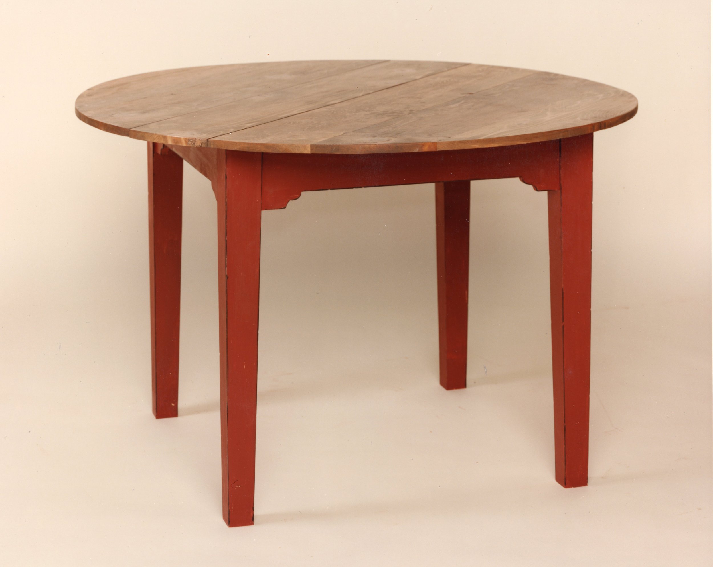 14 AR13 Rustic Round table 20220527_14235258.jpg