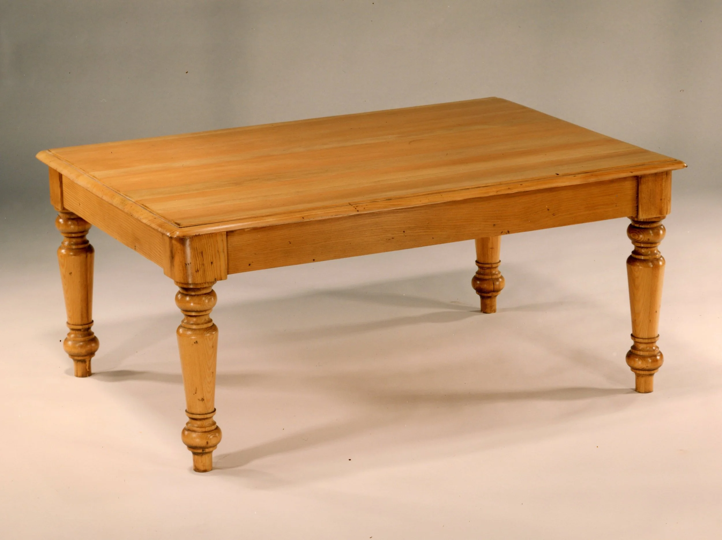 07 AR300 Coffee Table20220224_11430628.jpg
