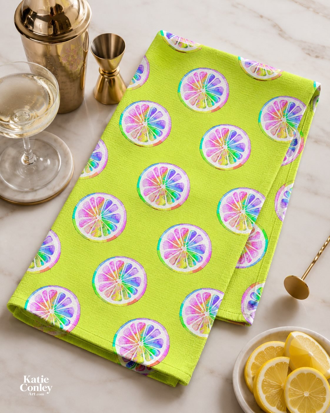 When life gives you lemons&hellip; make them rainbow. 🍋🌈✨

Fresh, playful, and bursting with color, this citrus print was designed to bring a little sunshine to everyday moments&mdash;from kitchen towels to tabletop d&eacute;cor and beyond.

#Katie