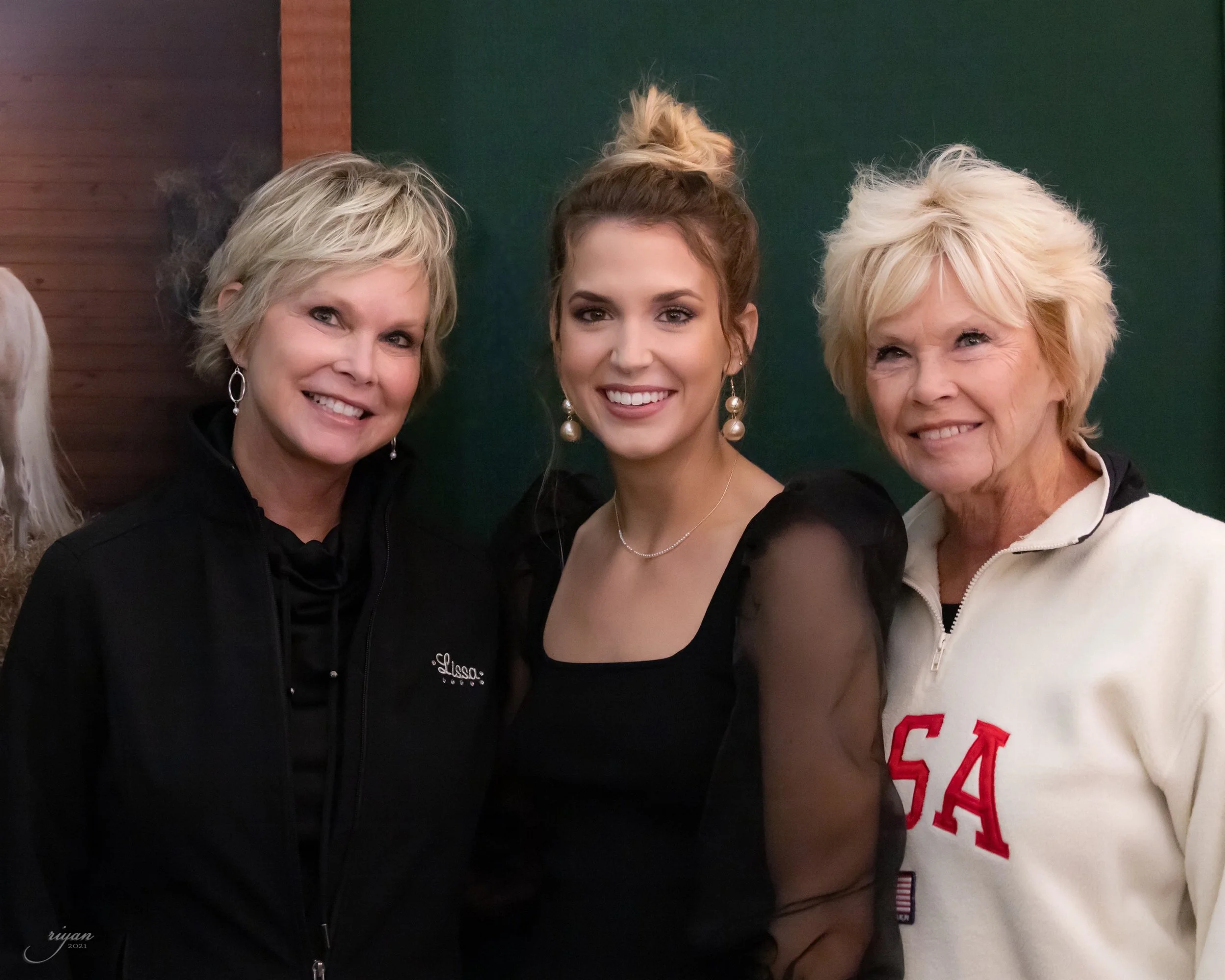 (Left to Right) Lissa Chur Tehan, Sawyer Tehan, and Barbara Chur at the Arabian U.S. Nationals 2024.