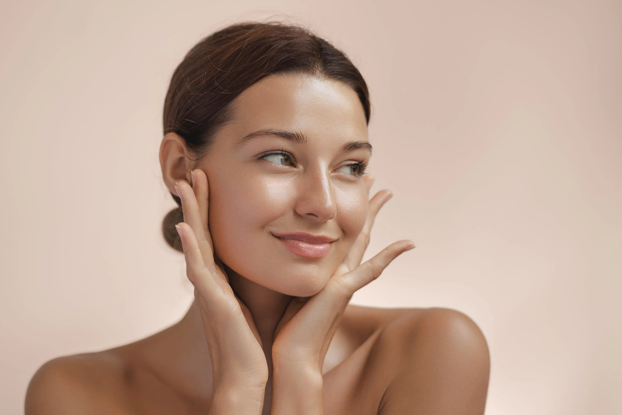 What to Buy Before a Facelift: Recovery Essentials for NYC Patients