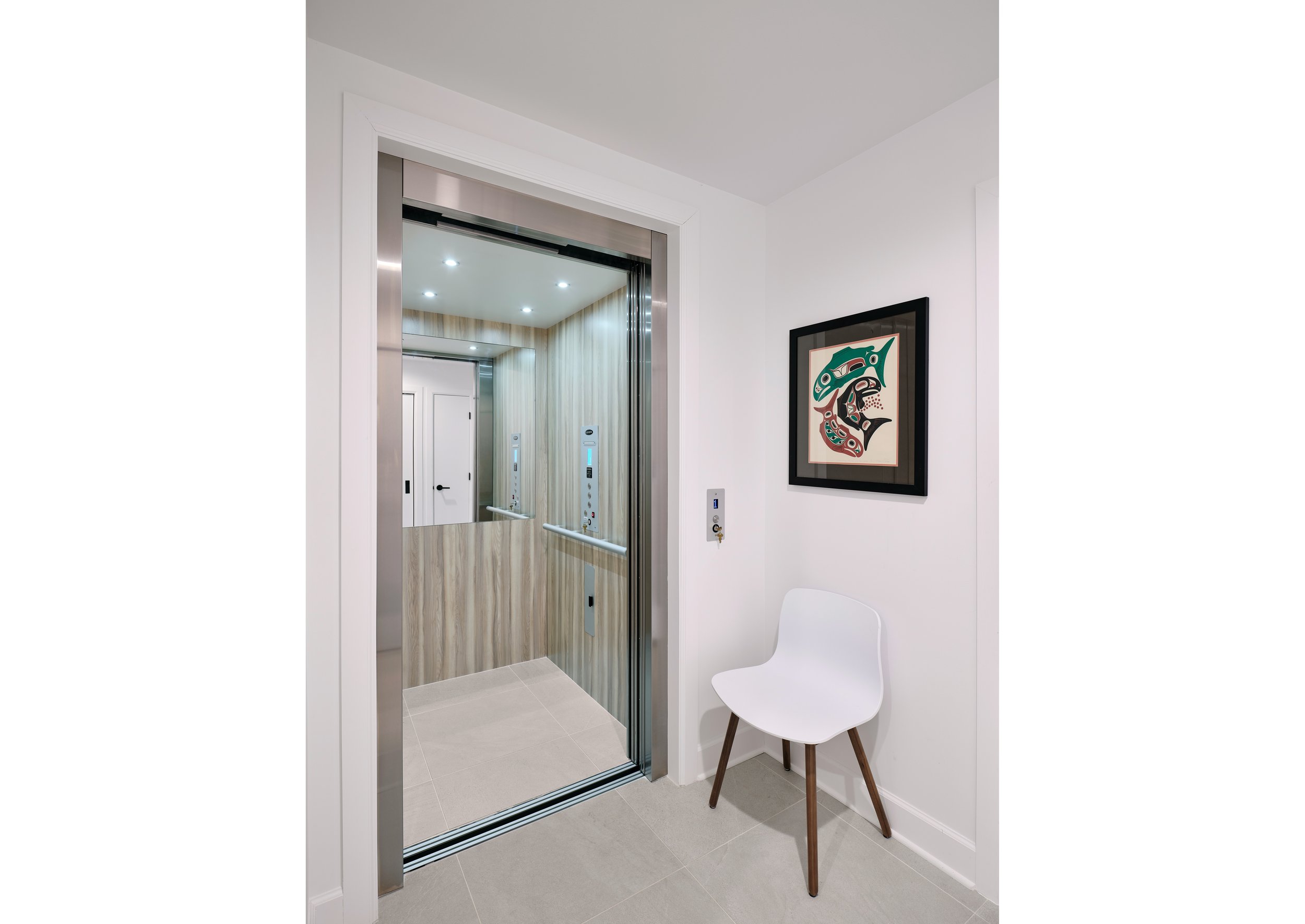 An image of Three Oaks.