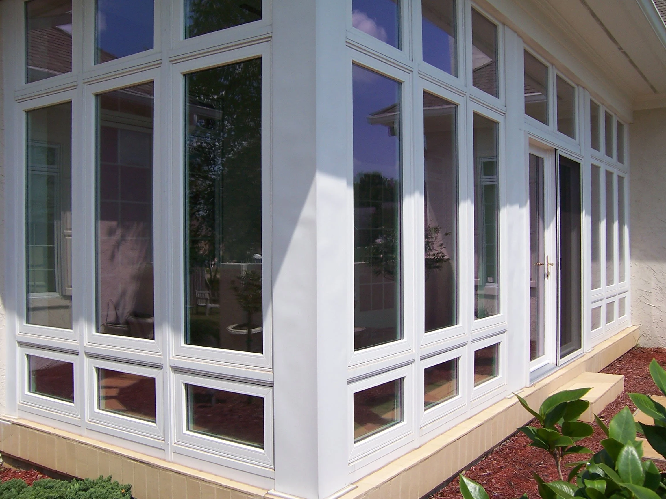 Custom sunroom addition serving homeowners in Dothan and the surrounding Wiregrass area.