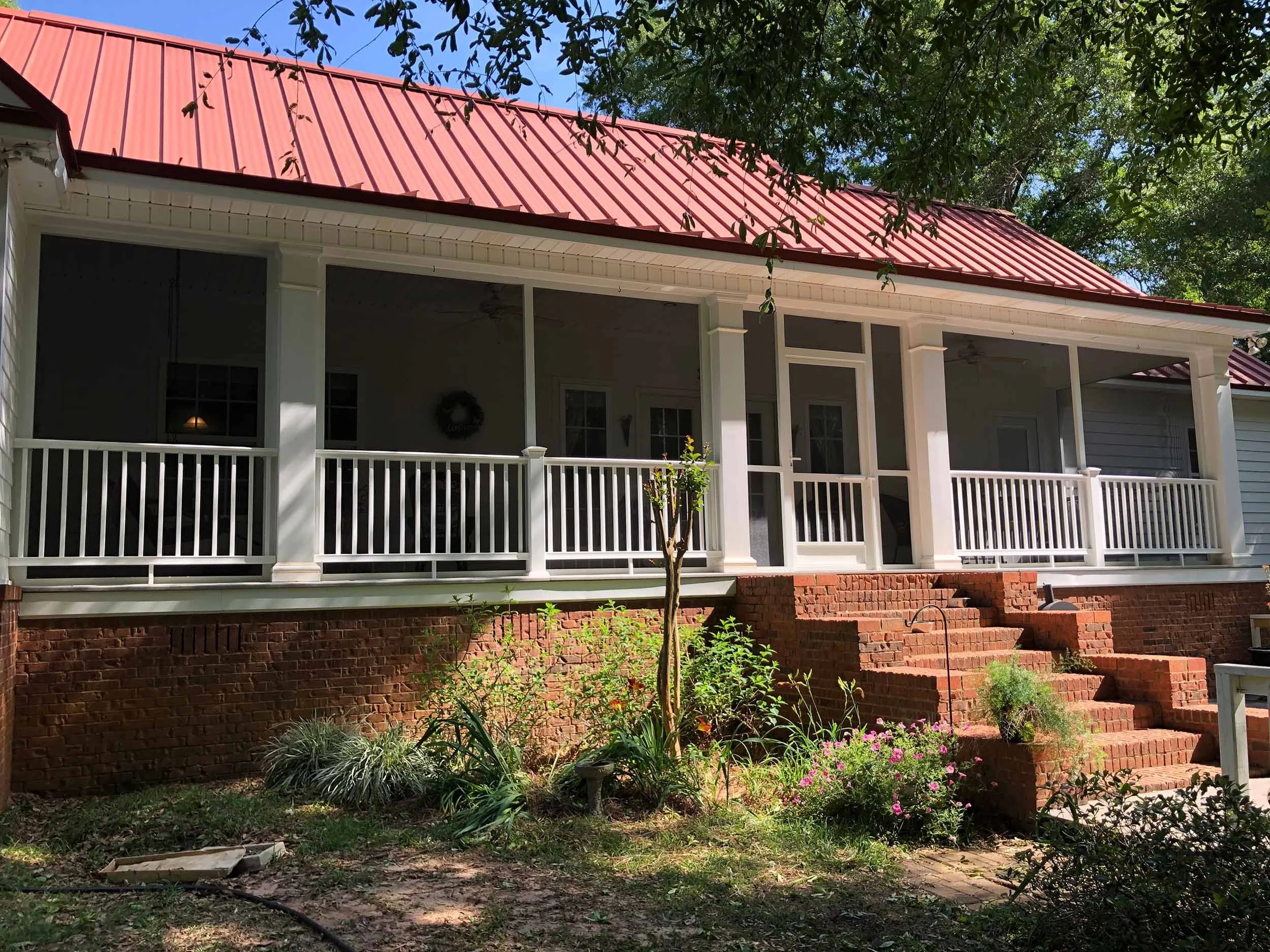 Residential handrails built to provide stability, comfort, and curb appeal.