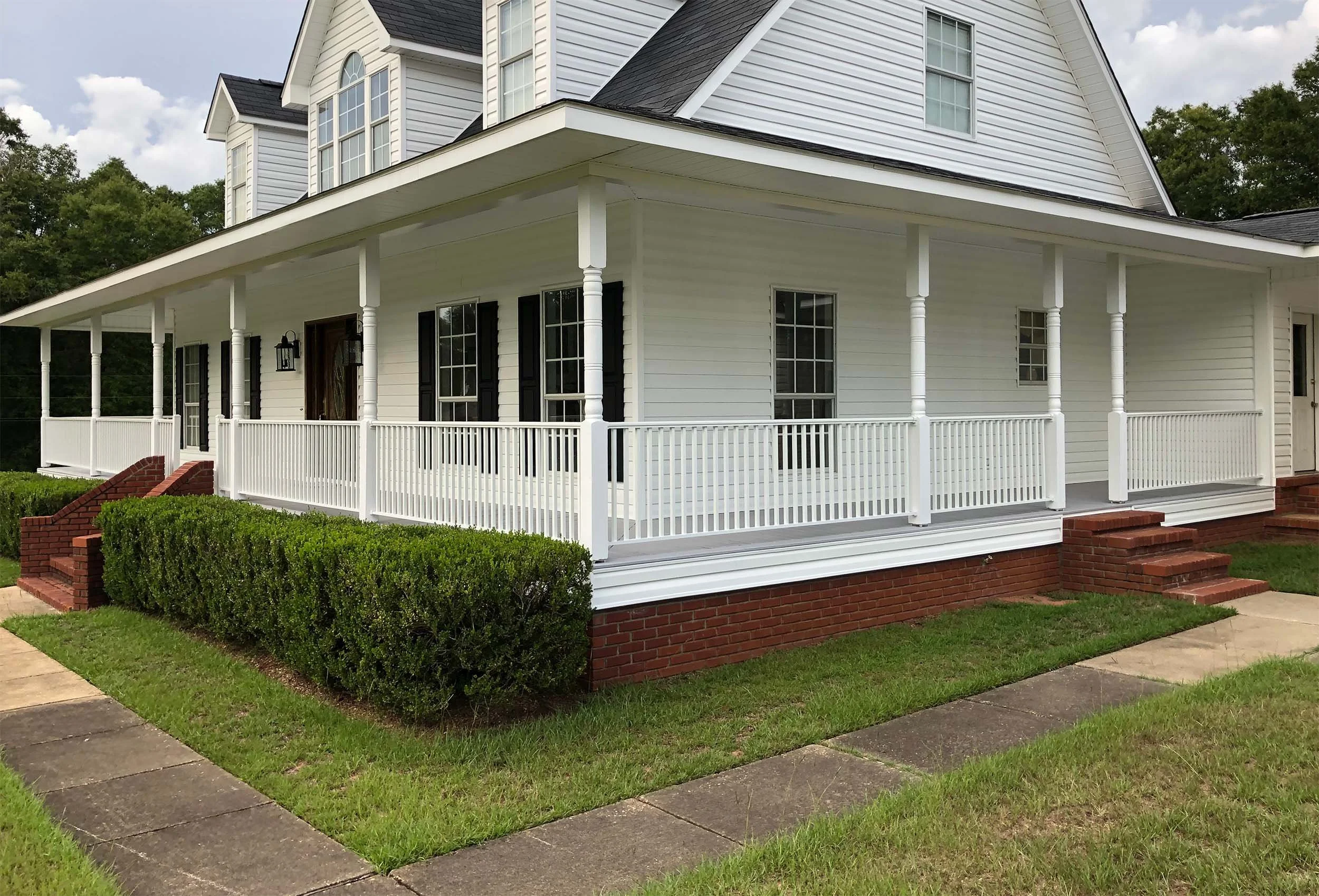 Custom handrail installation for a residential home in the Dothan area.