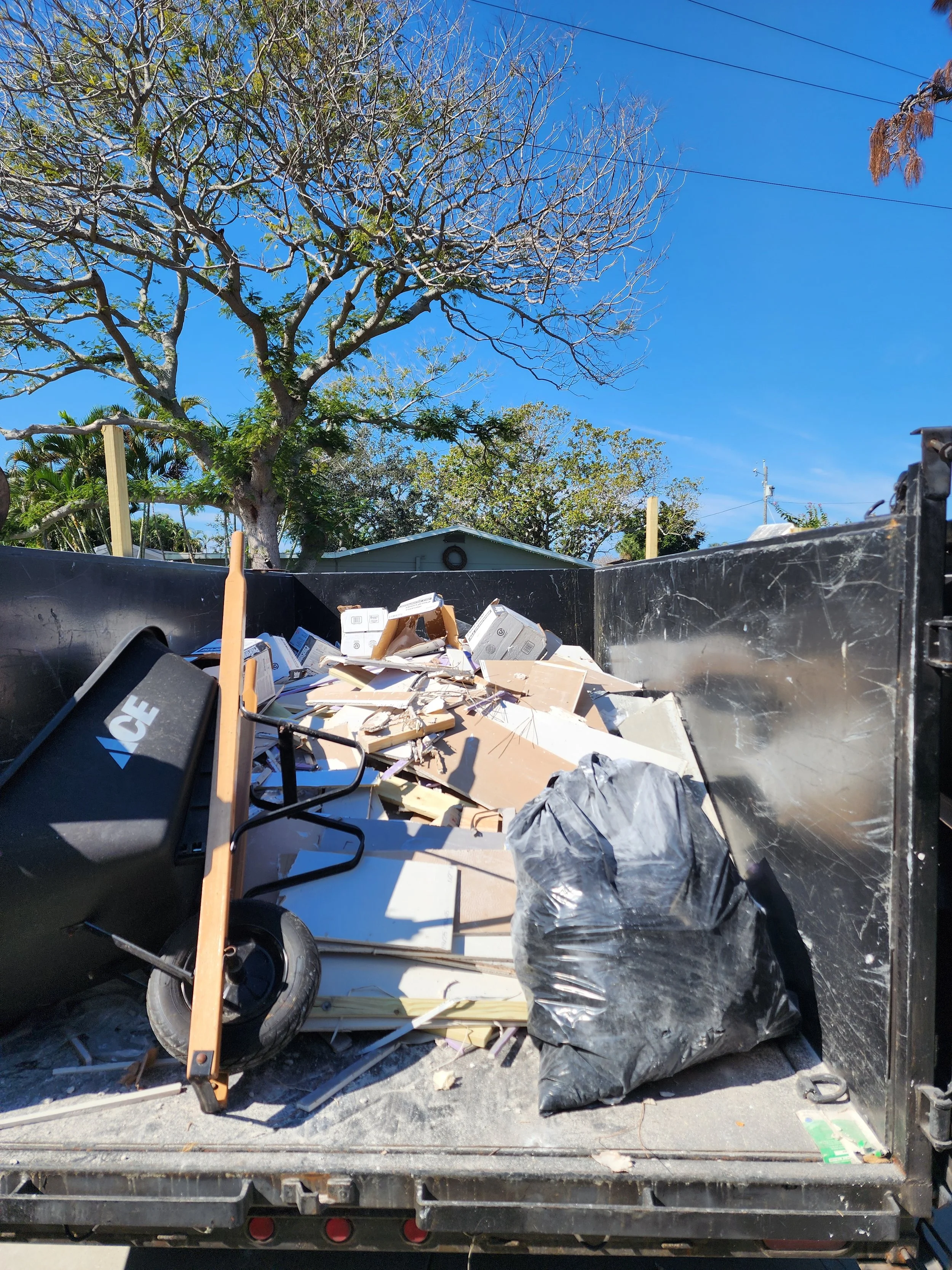 Construction debris removal in Tampa Bay