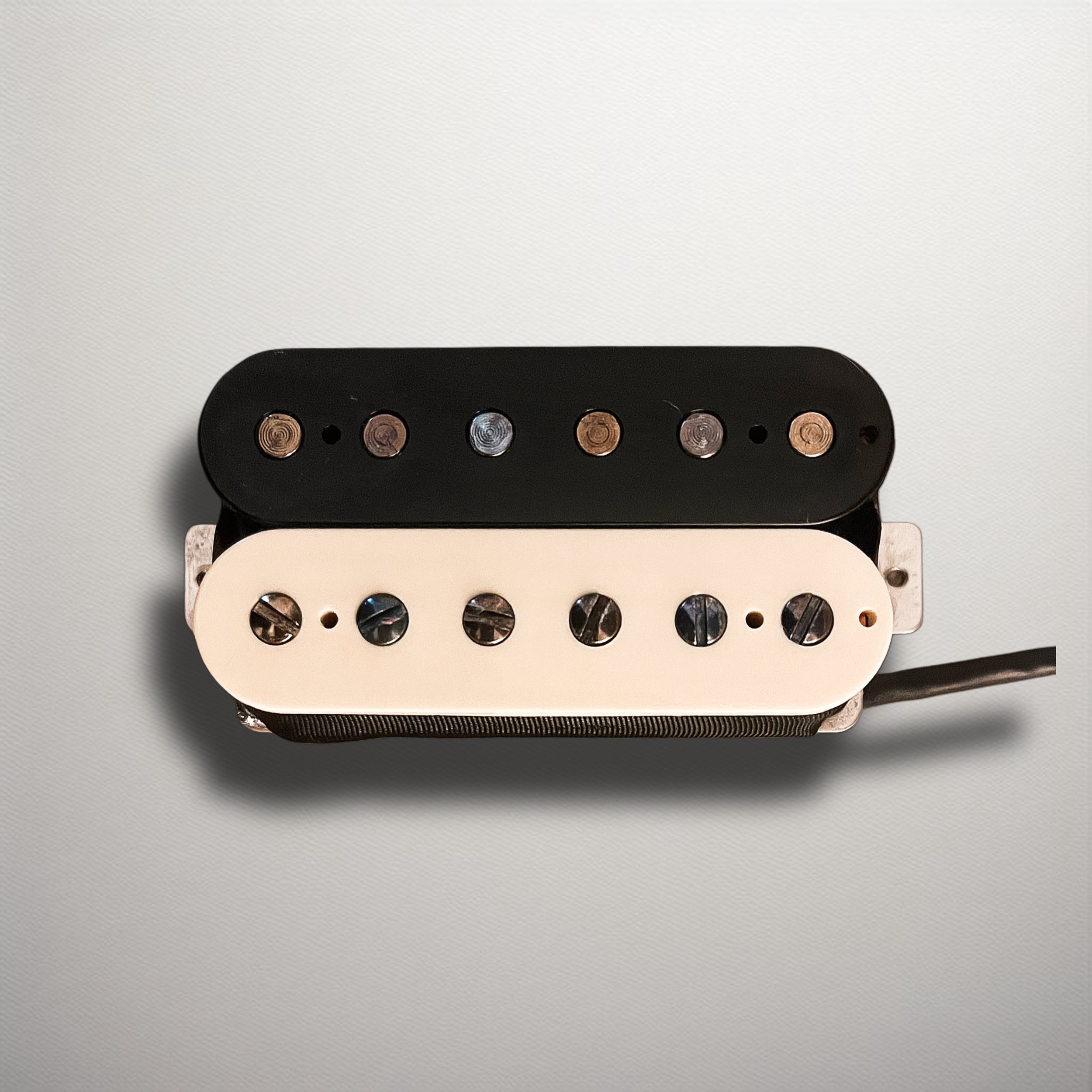 Killer Bee Humbucker (16k, A5)