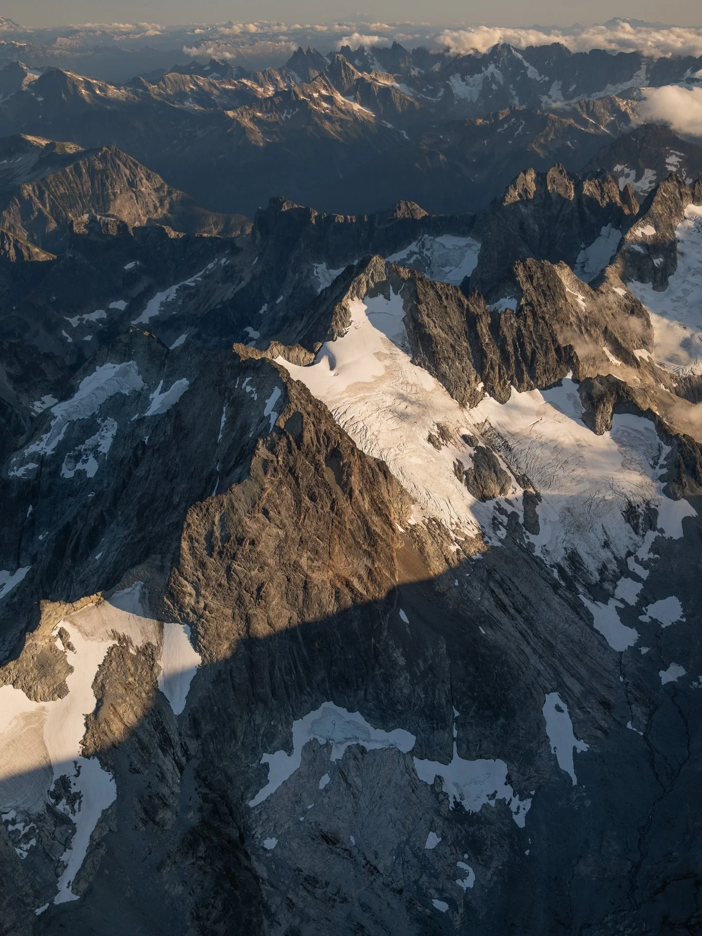 Jagged Peaks in the NCNP 

 #leica