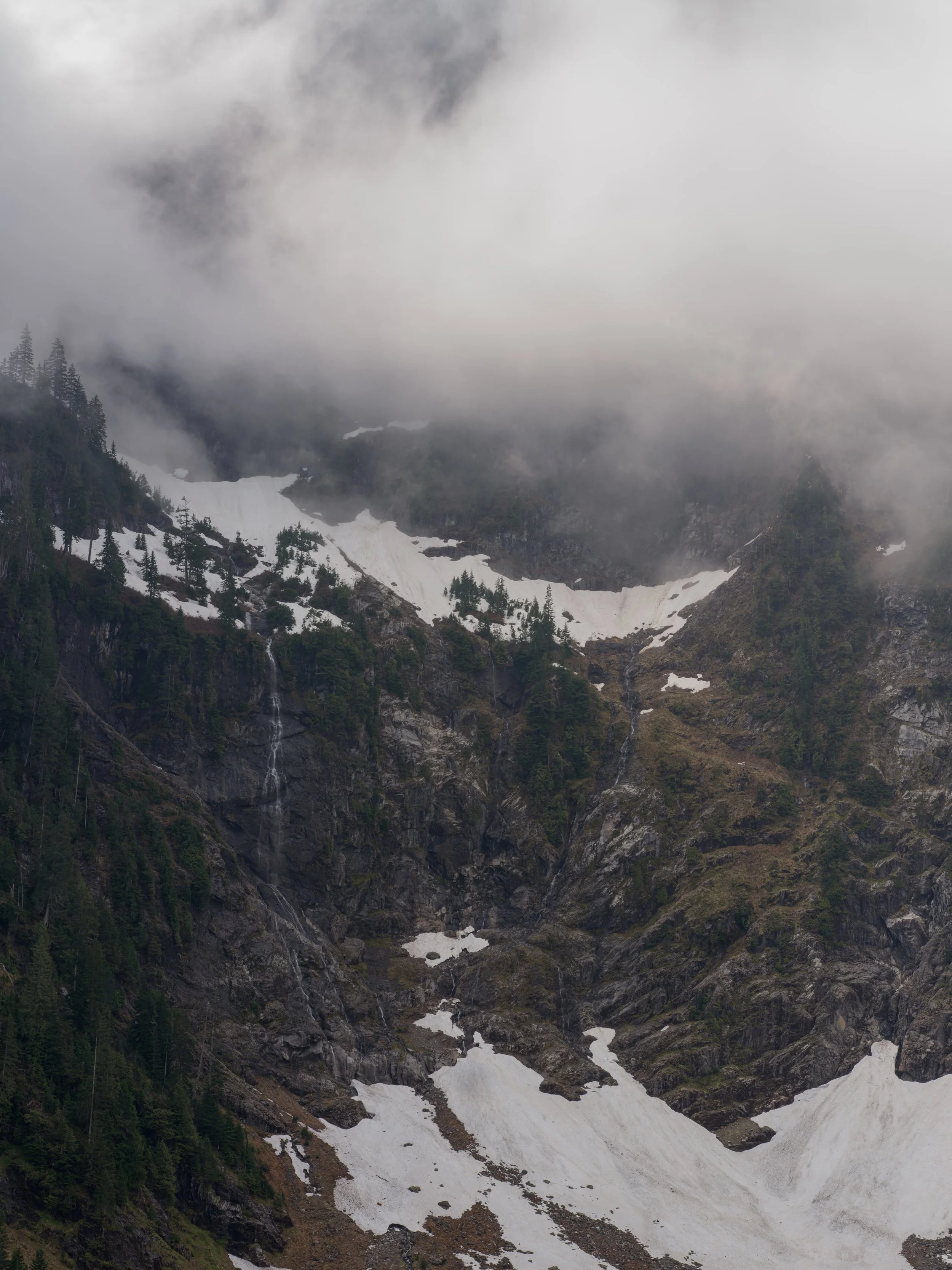 Mystic Mornings at Lake 22 

#hasselblad