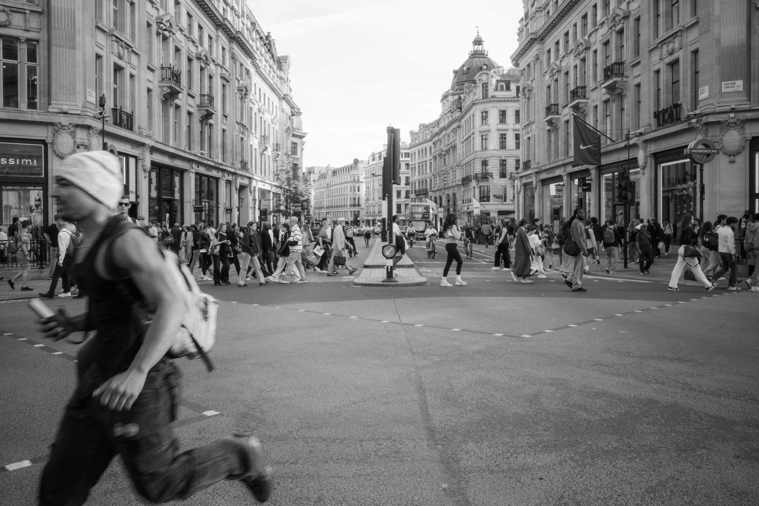 9. London POV (GR IV)-63.jpg
