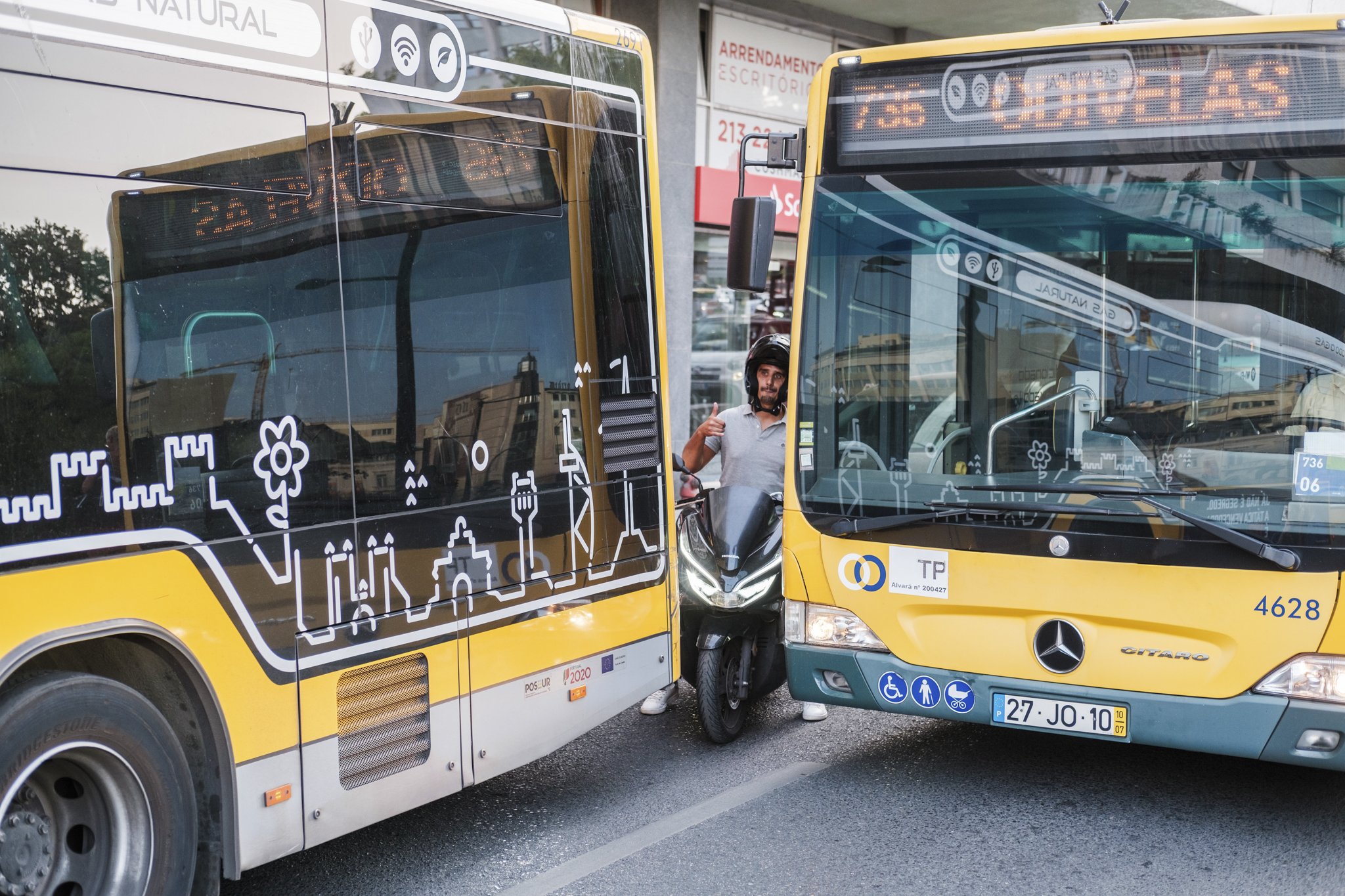 Portugal_Mark Hanna_Web-17.jpg