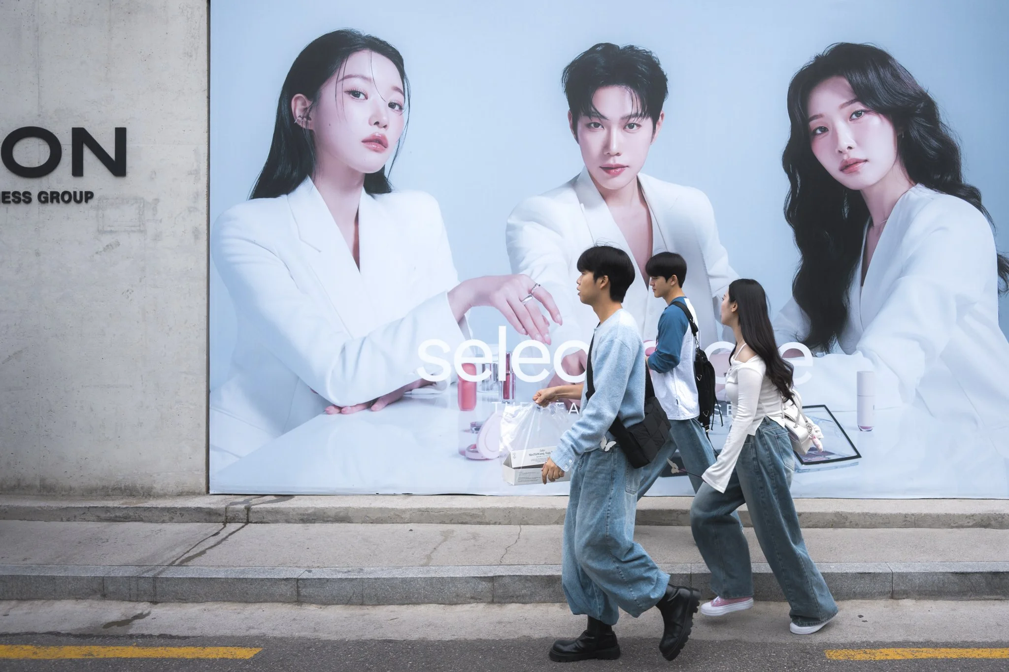 Korea_Mark Hanna_Web-25.jpg