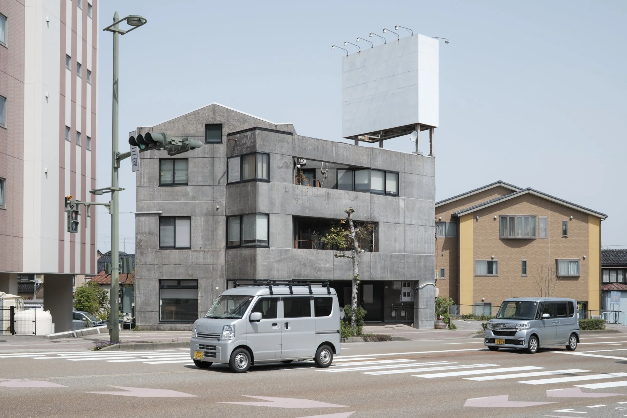 Japan_Mark Hanna_Web-15.jpg