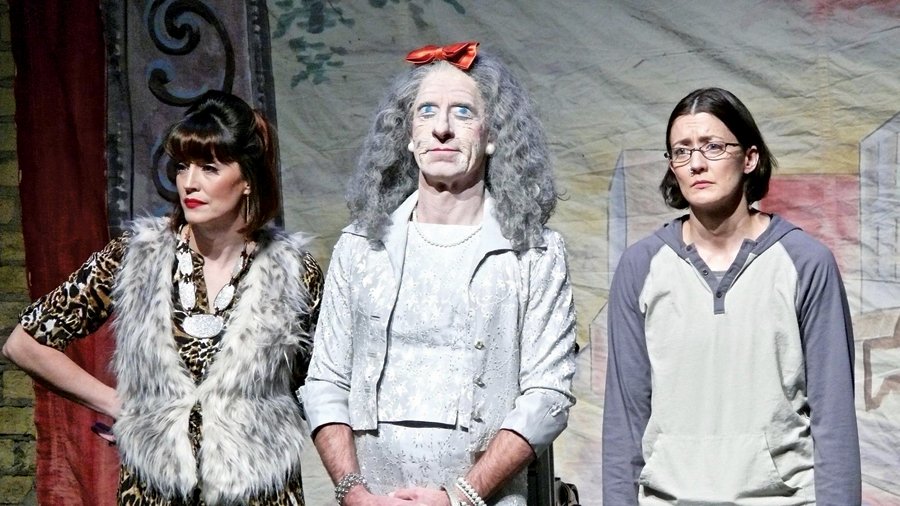 Liberty Falls 54321, The Moving Company - Photo by Dominique Serrand